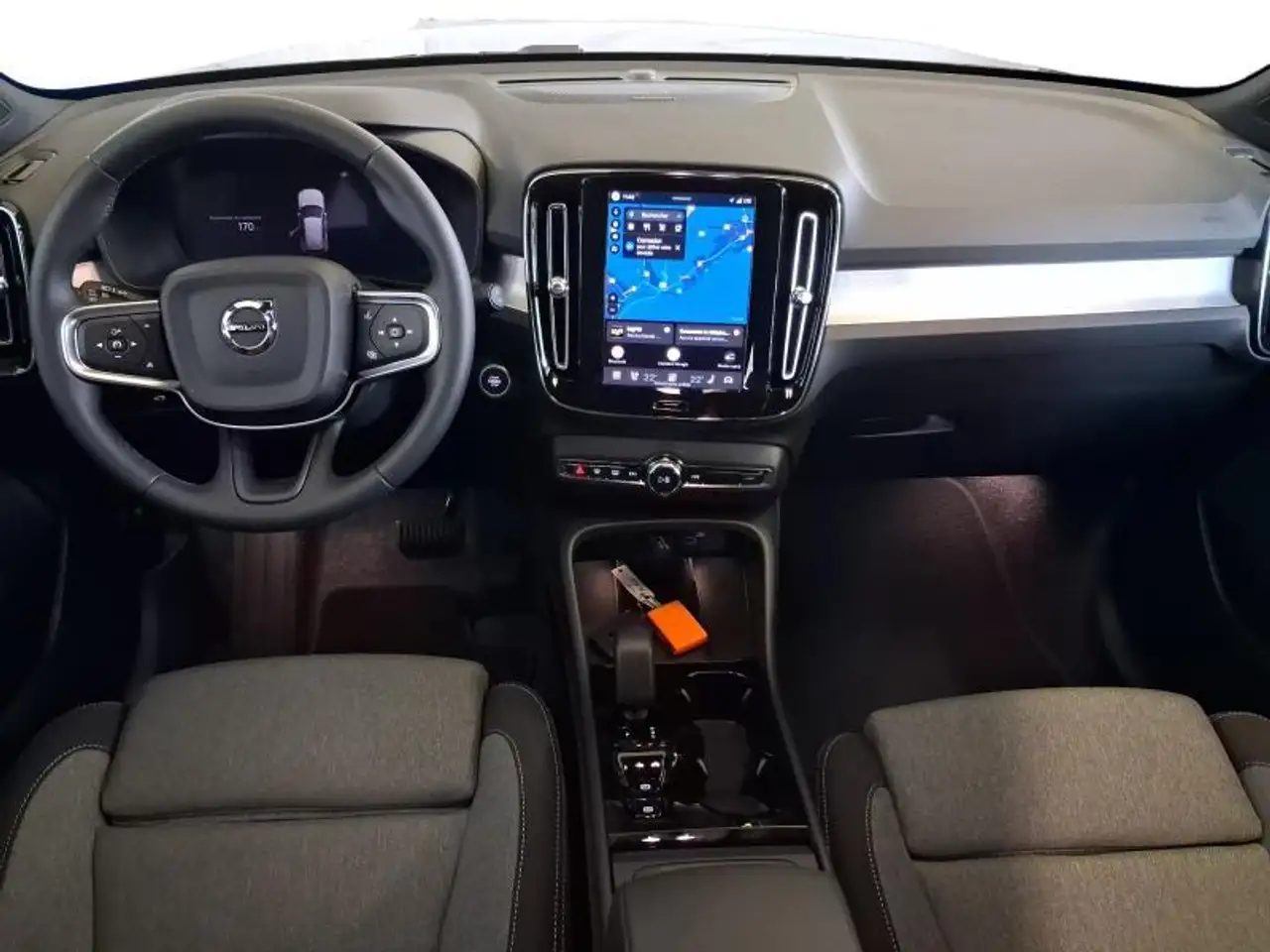 Volvo XC40 2026