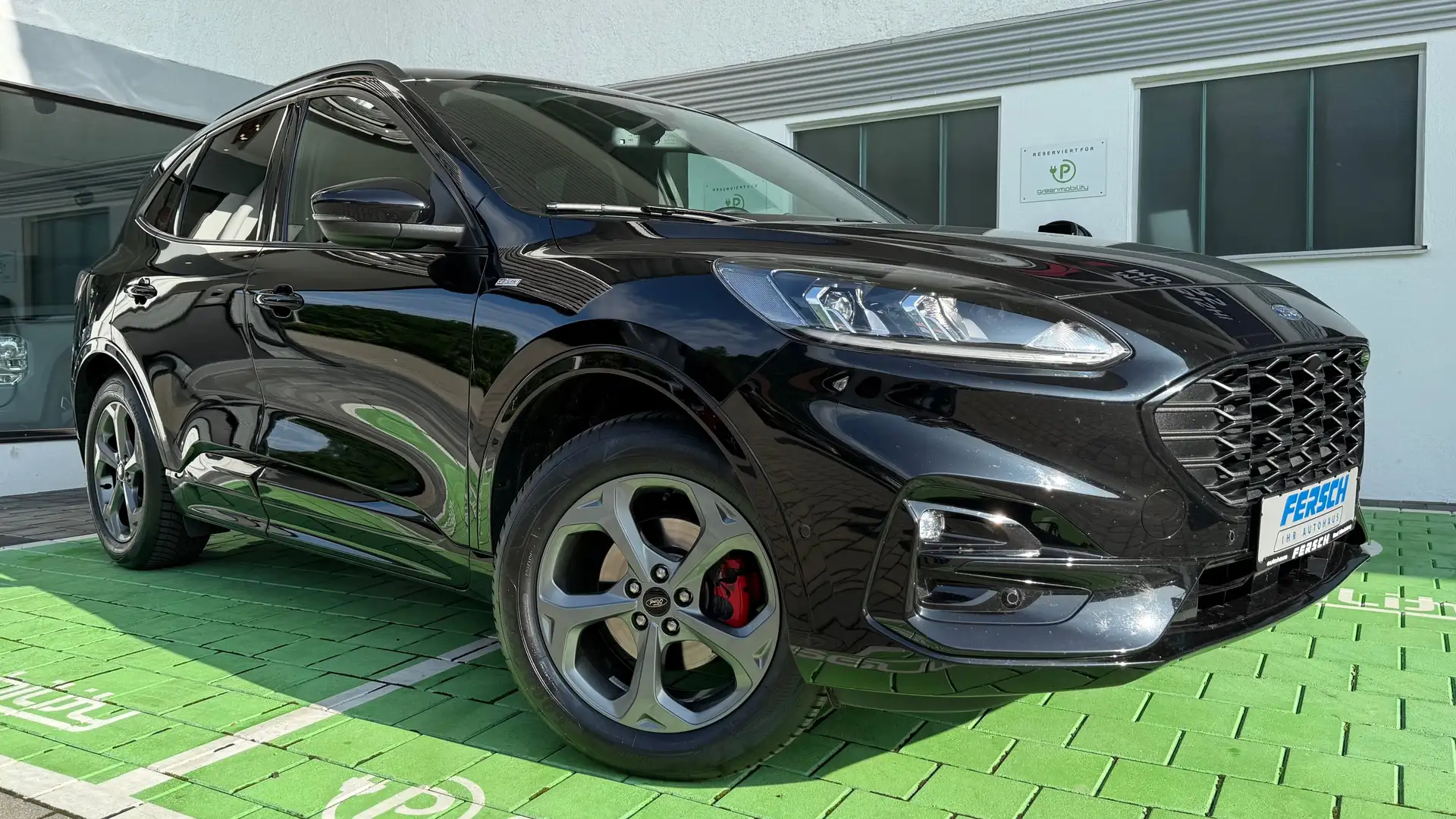 Ford Kuga ST-Line 4x4 Automatik m. Navi SYNC u Freispr. Schwarz - 1