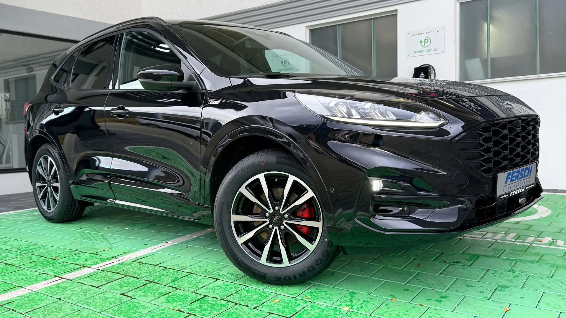 Ford Kuga ST-Line 4x4 Automatik m. Navi SYNC u Freispr. Schwarz - 1