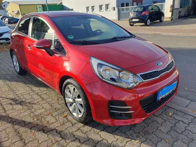 Imagine Kia Rio Rio 1.4 Automatik Dream Team Edition