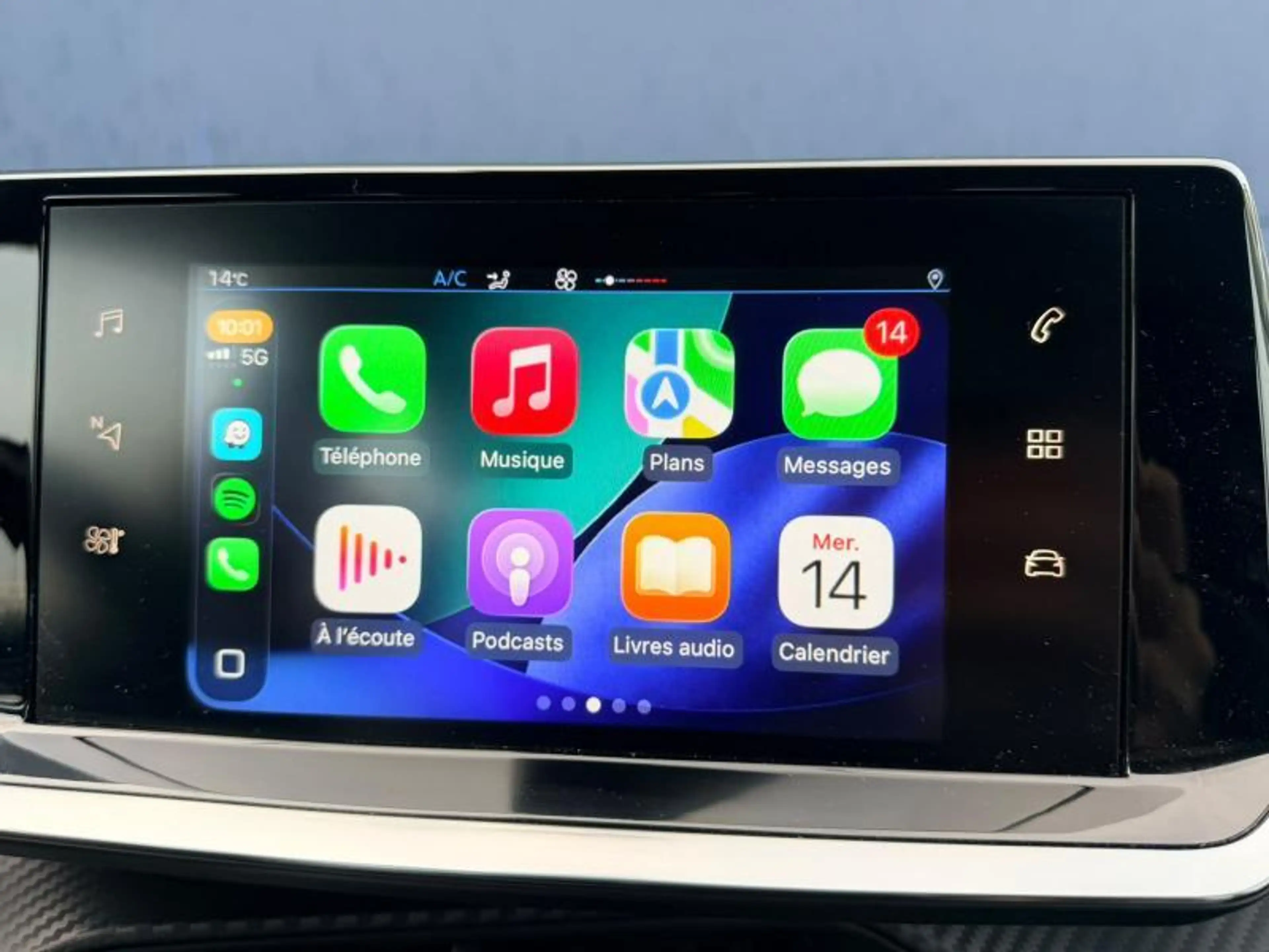 Peugeot 208 Active / Carplay / 1.5 BlueHDI — photo 15