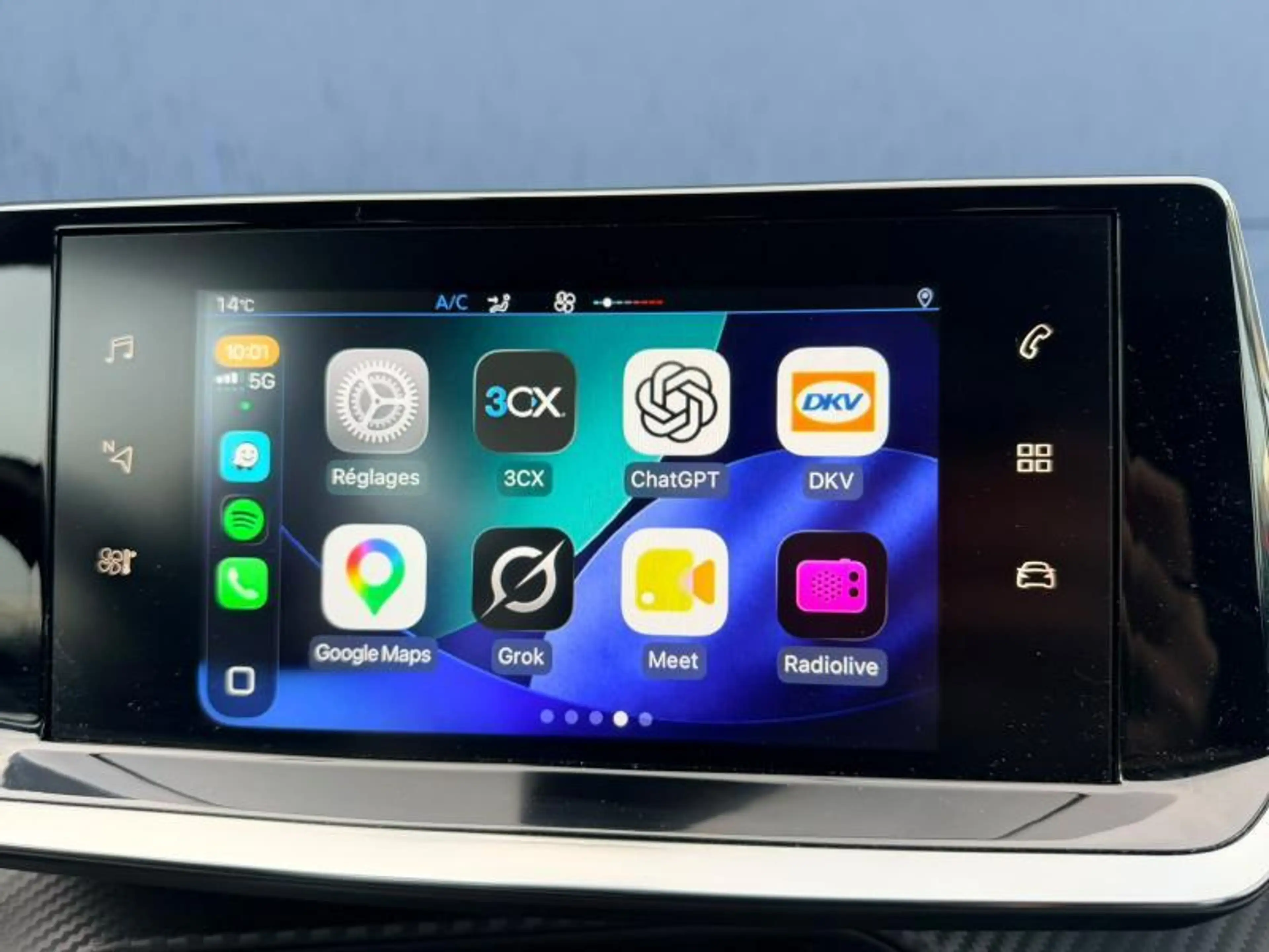 Peugeot 208 Active / Carplay / 1.5 BlueHDI — photo 14