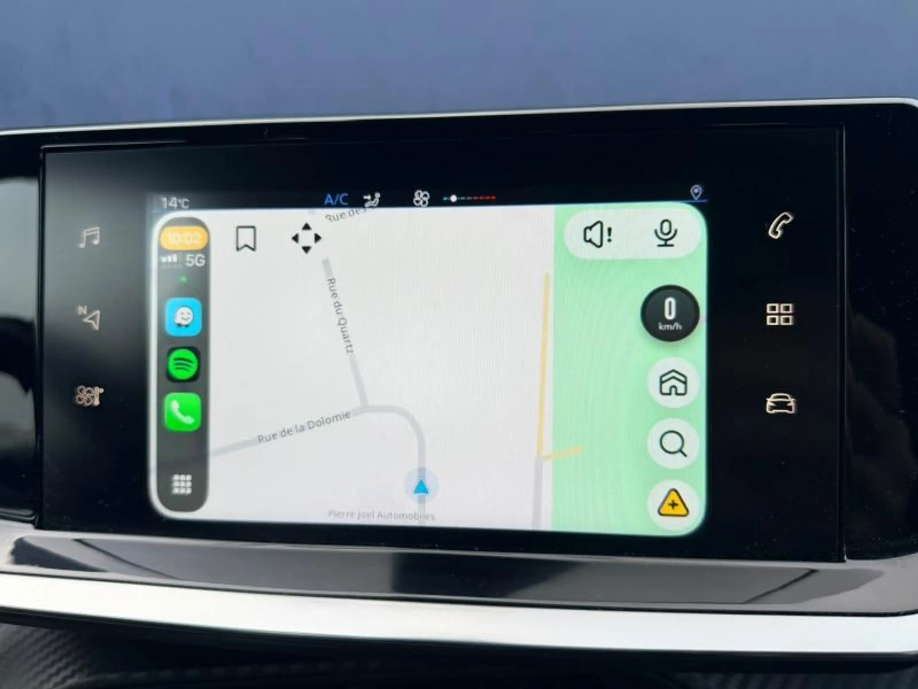 Peugeot 208 Active / Carplay / 1.5 BlueHDI — photo 10