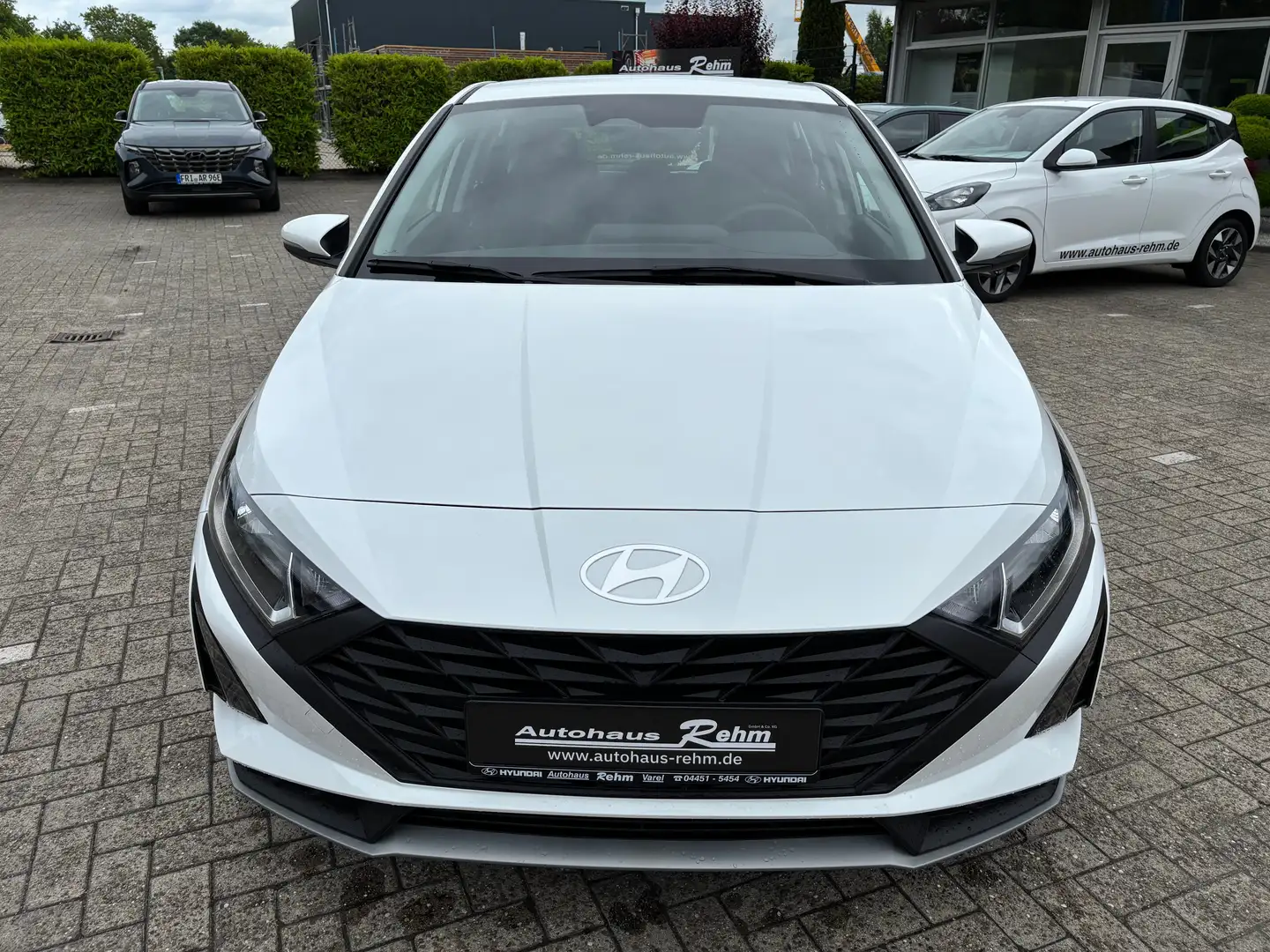 Hyundai i20 1.2 MPI | PDC | RFK | Klima | Temp. Weiß - 2