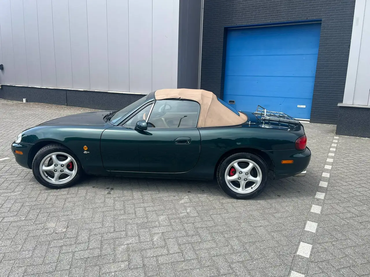 Mazda MX-5 1.6i, foto 4