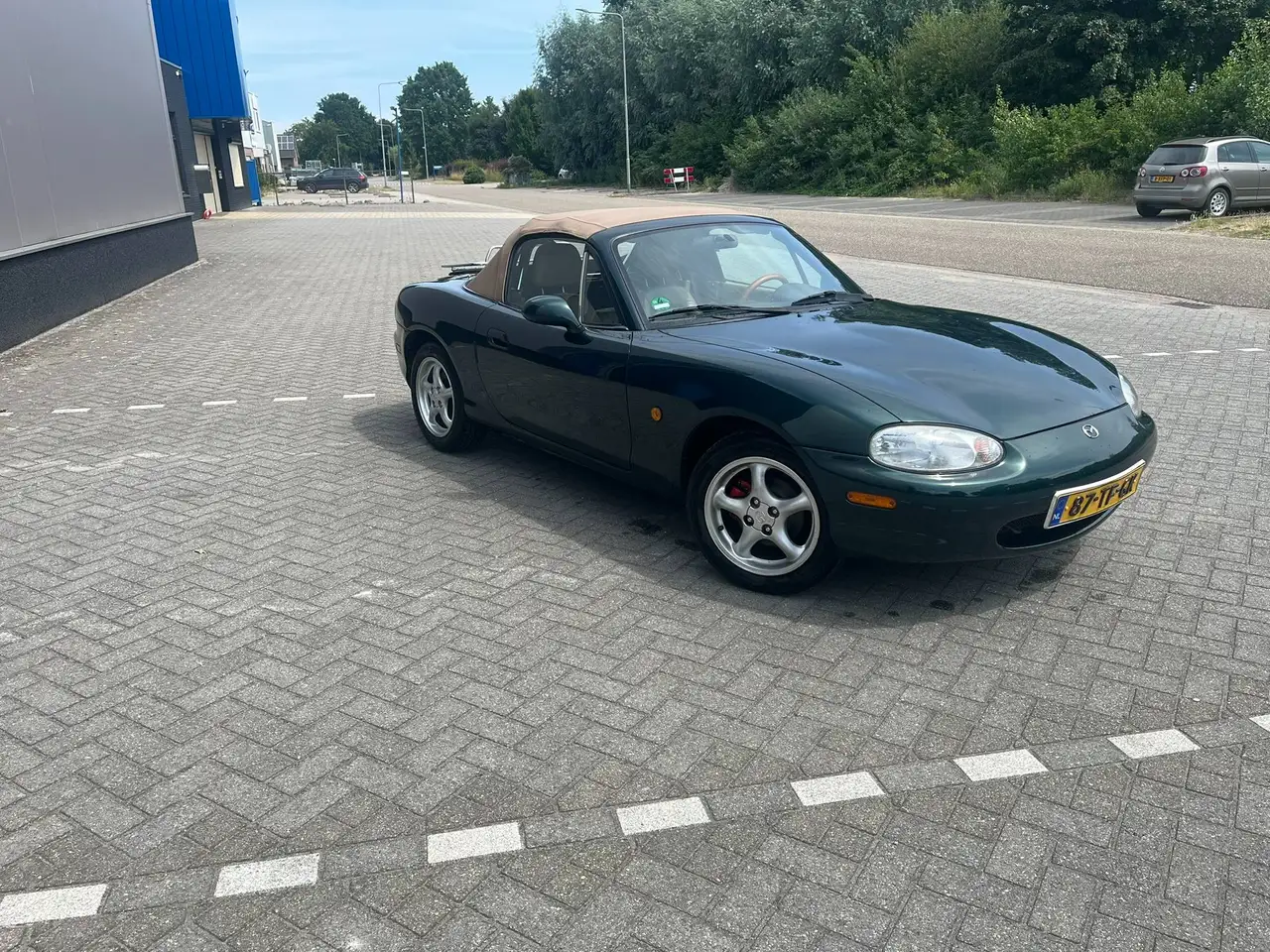Mazda MX-5 1.6i, foto 10