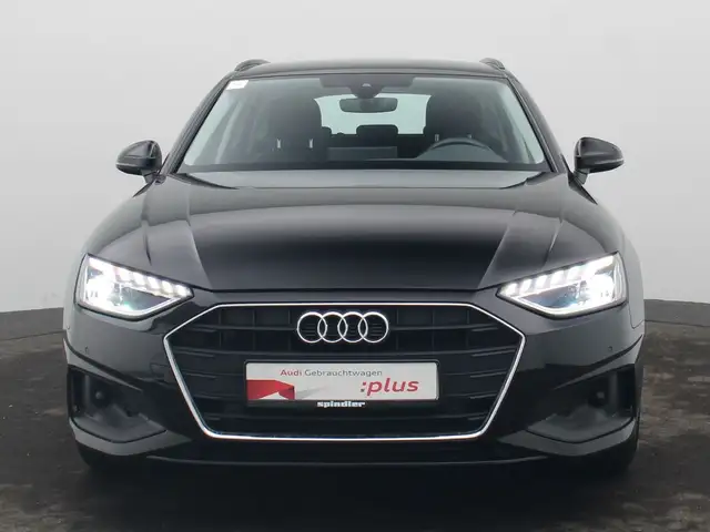 Audi A4 view 3