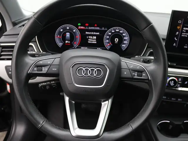 Audi A4 view 9