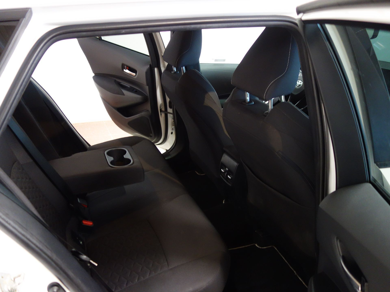 Toyota Corolla Kombi 2,0 Hybrid  Aut. *180PS SYSTEM *GARANTIE *A — photo 9