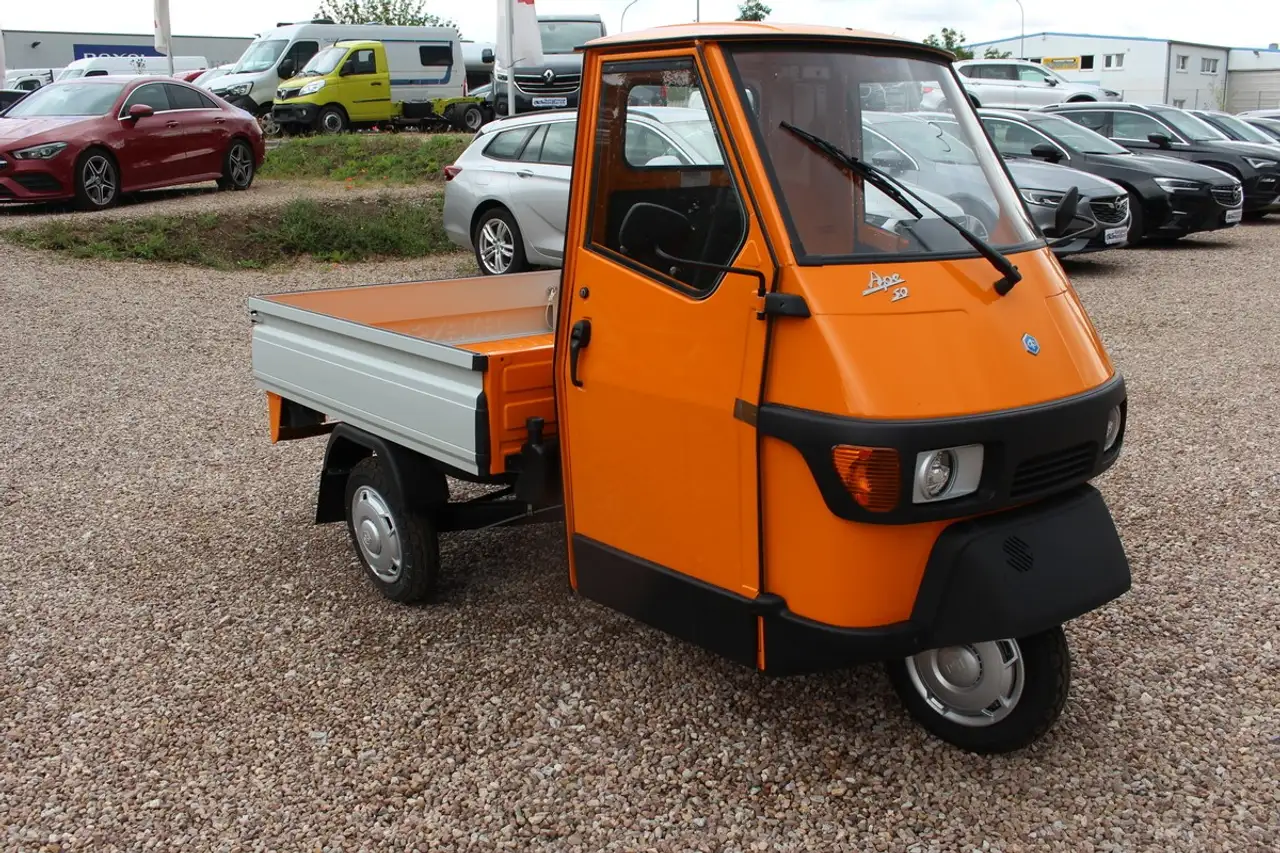 Piaggio Ape 2025