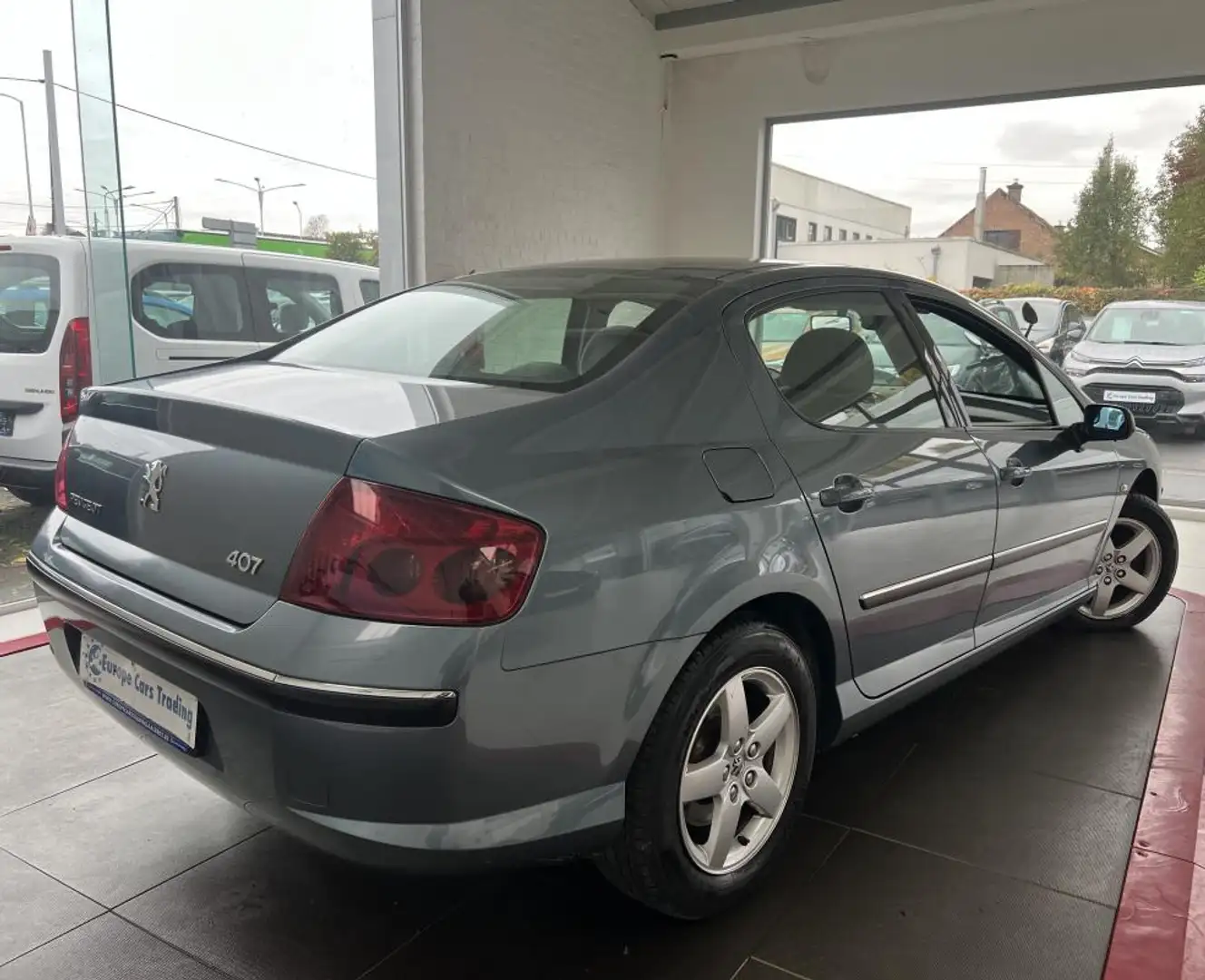 Peugeot 407 PREMIUM PACK 1.6 HDI 110 CH DISTRIBUTION OK GAR 12M Gris - 2