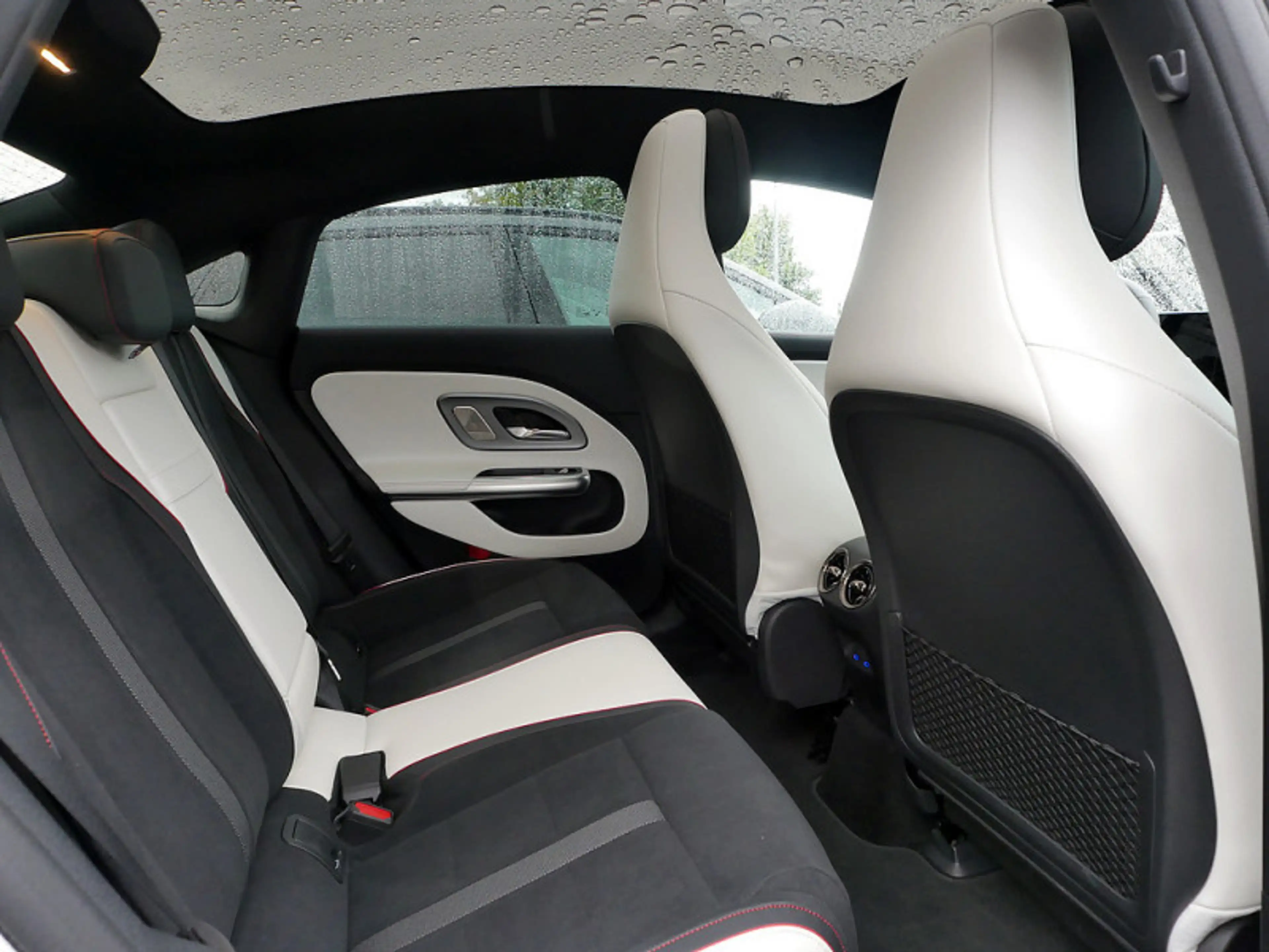 Mercedes-Benz CLA 250 + EQ , AMG Night Navi Multi Pano HUD 360 — photo 7