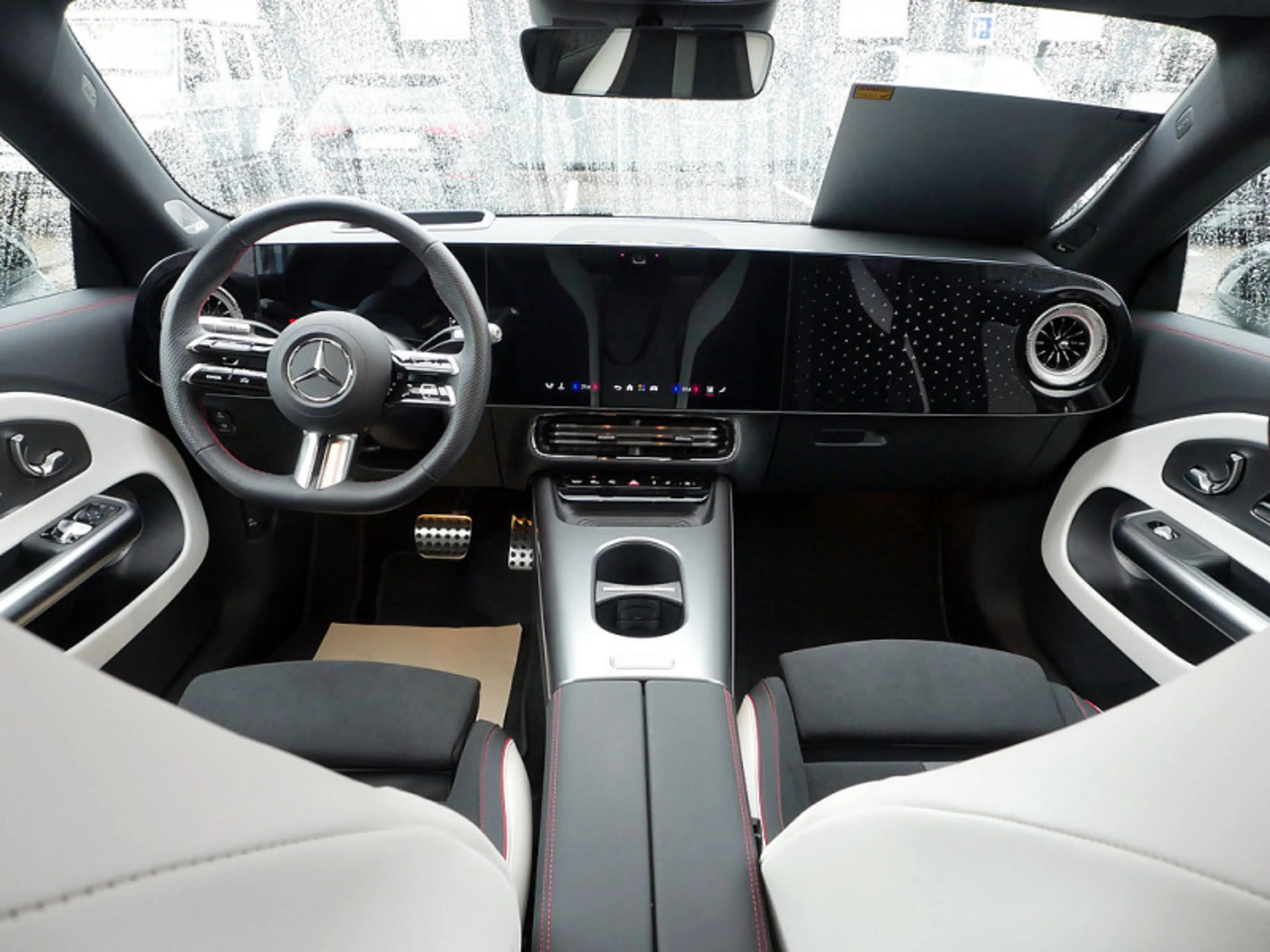 Mercedes-Benz CLA 250 + EQ , AMG Night Navi Multi Pano HUD 360 — photo 8