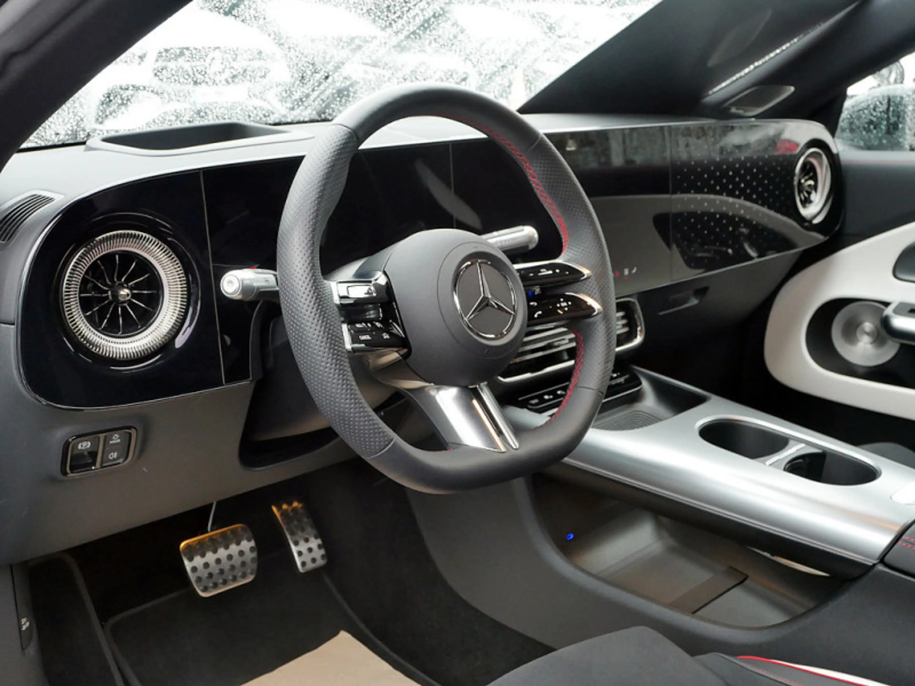 Mercedes-Benz CLA 250 + EQ , AMG Night Navi Multi Pano HUD 360 — photo 13