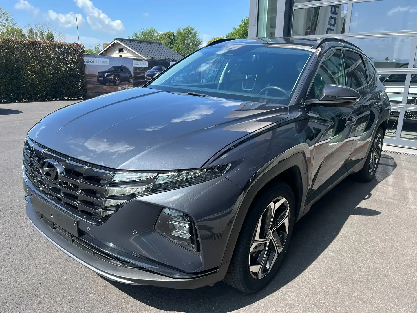 Hyundai TUCSON 1.6 T-GDI HYBRIDE Feel Comfort in perfecte staat! Grijs - 1