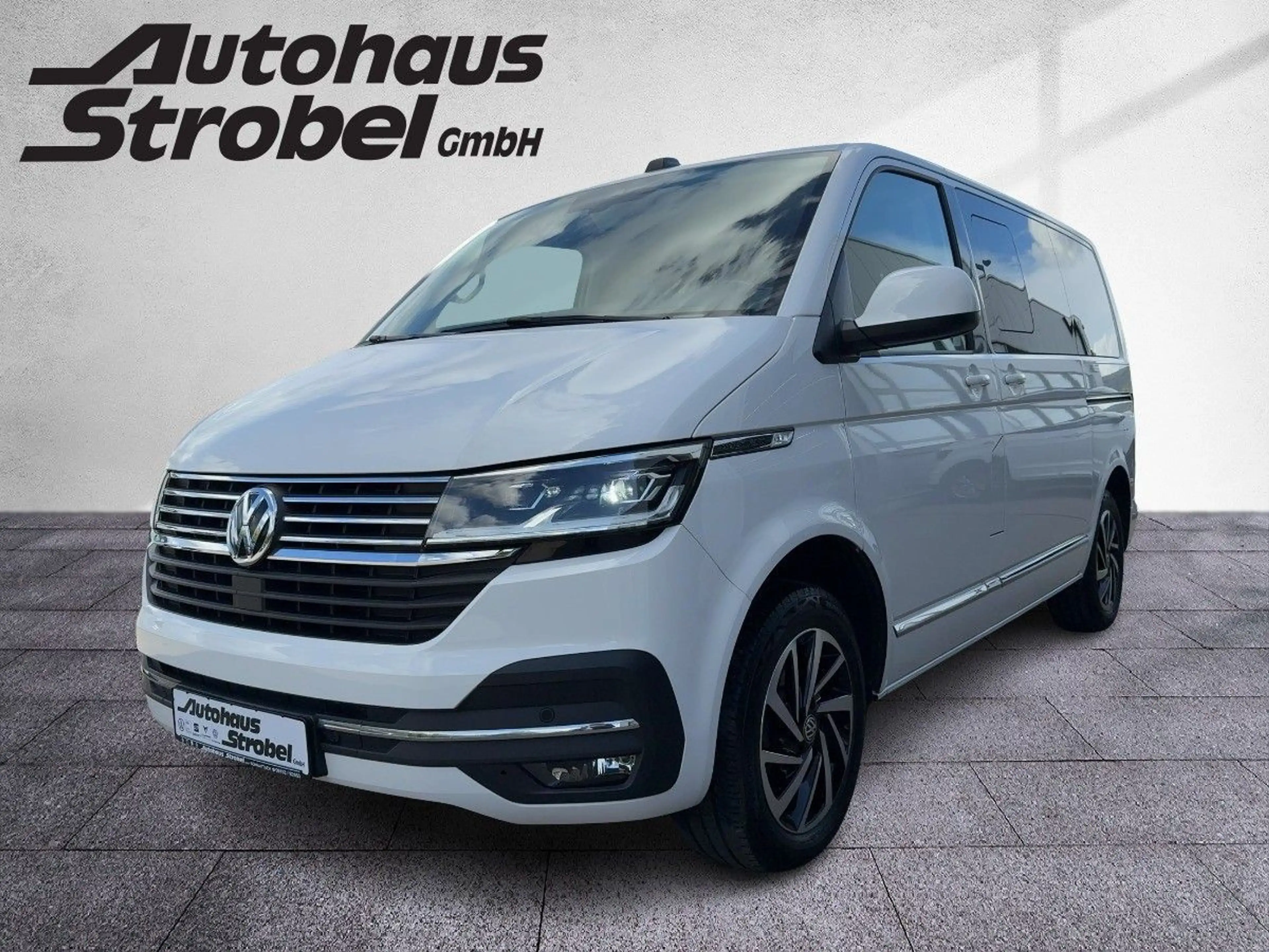 Volkswagen T6.1 Multivan 2.0 TDI DSG "GENERATION SIX" AHK A — photo 2