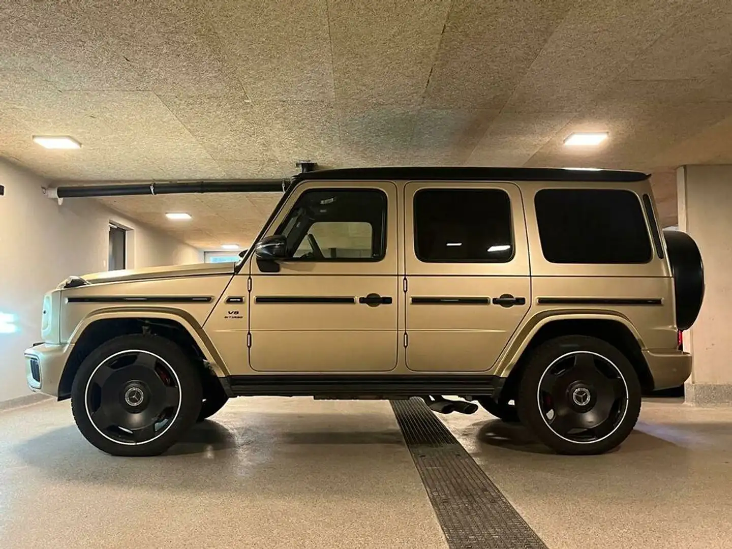 Mercedes-Benz G 63 AMG , Burmester, Schiebedach, MAGNO Gold - 1