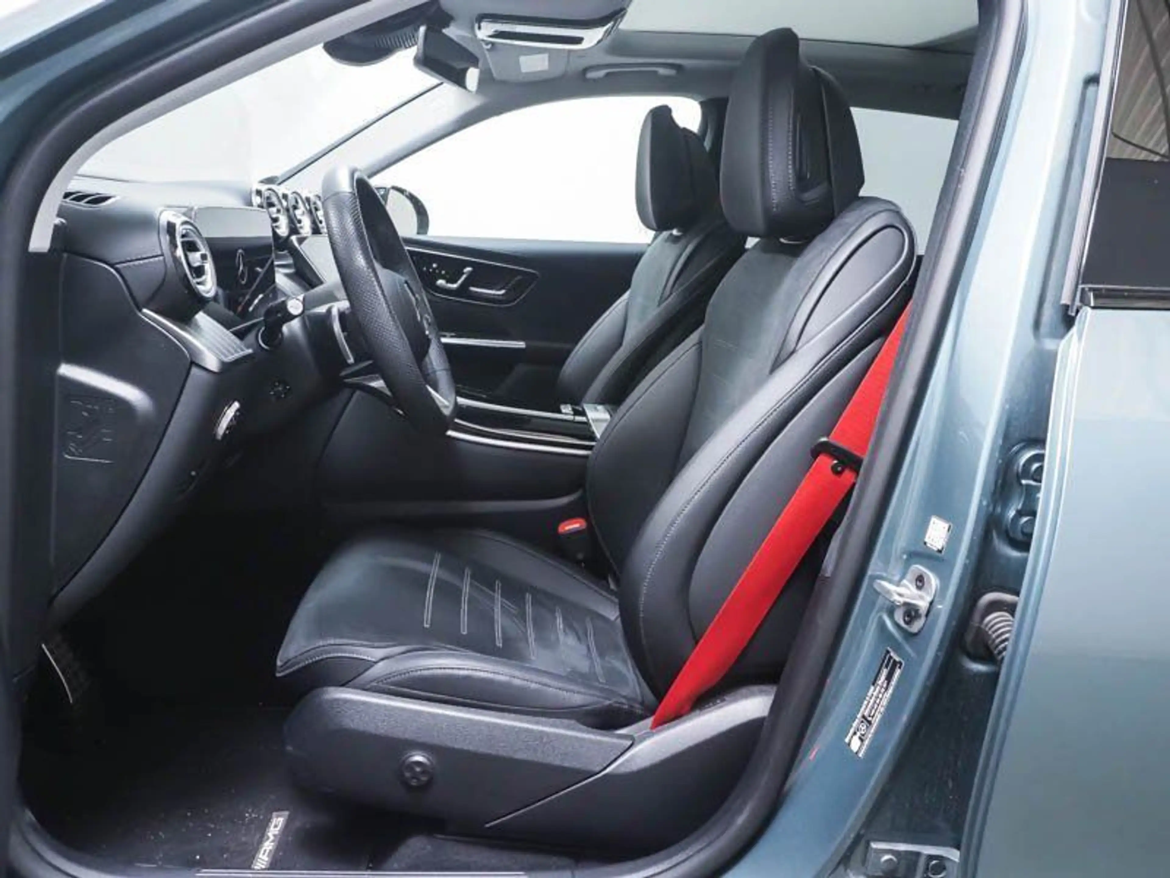 Mercedes-Benz GLC 300 d 4M AMG+NIGHT+PANO+AHK+DISTR+360°+TRITT — photo 8