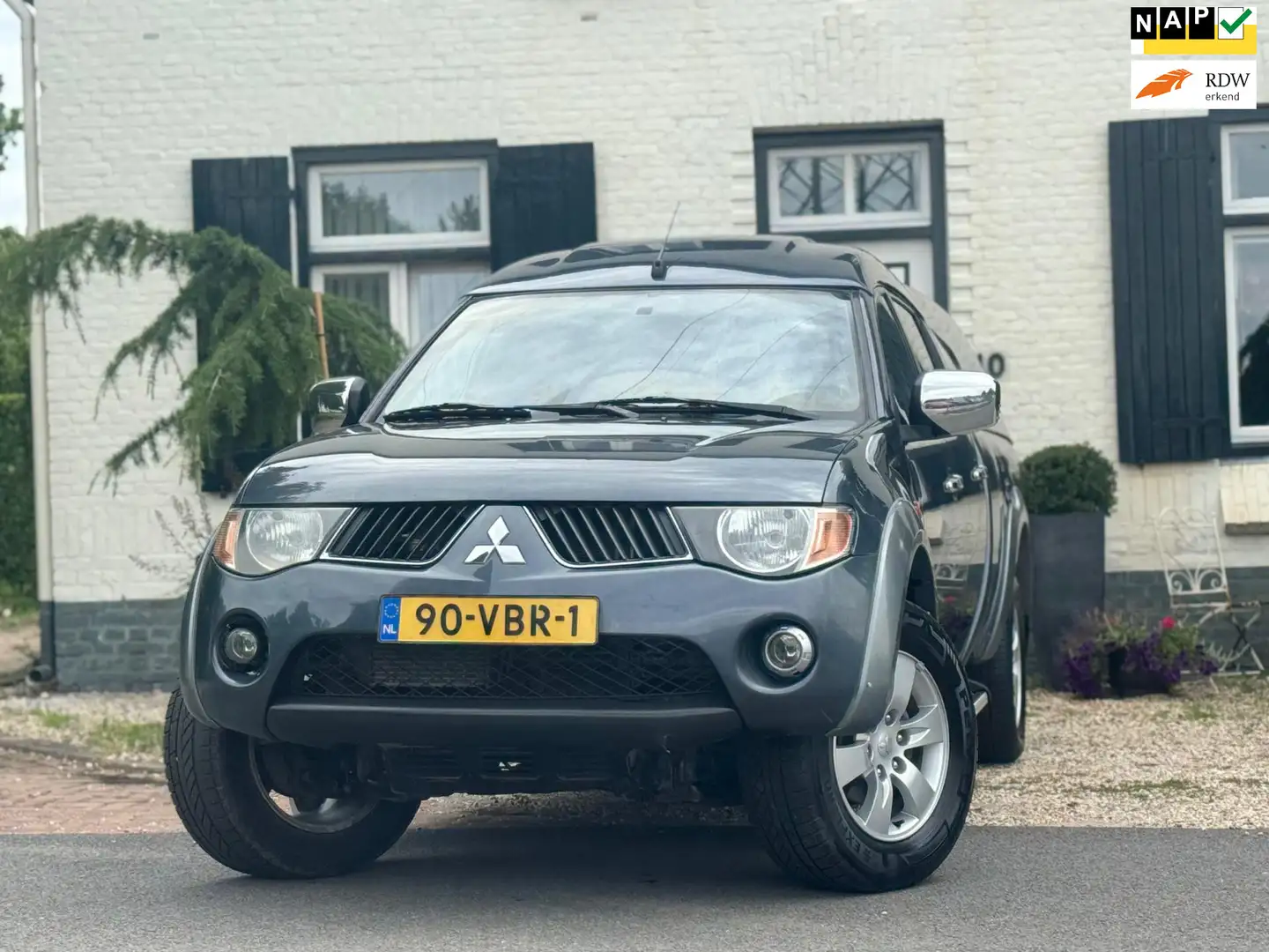 Mitsubishi L200 2.5 DI-D Double Cab Intense|4X4|Airco|5-Persoons| - 1