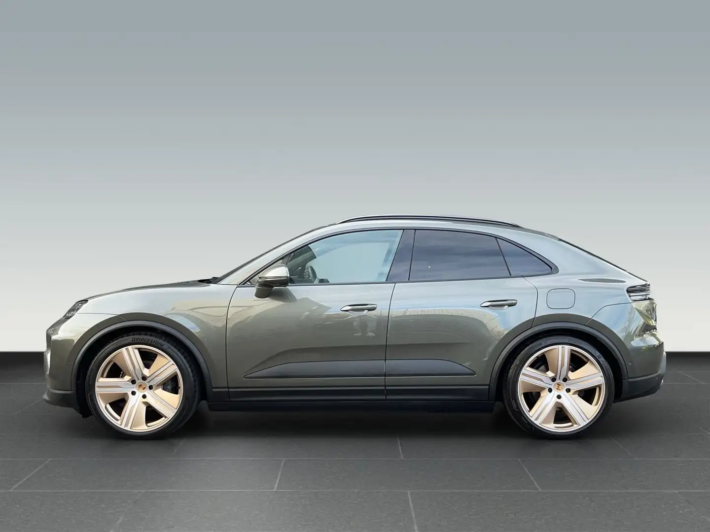 Porsche Macan 4 BOSE,Sport Chrono,Pano.,Servo+ Grün - 2