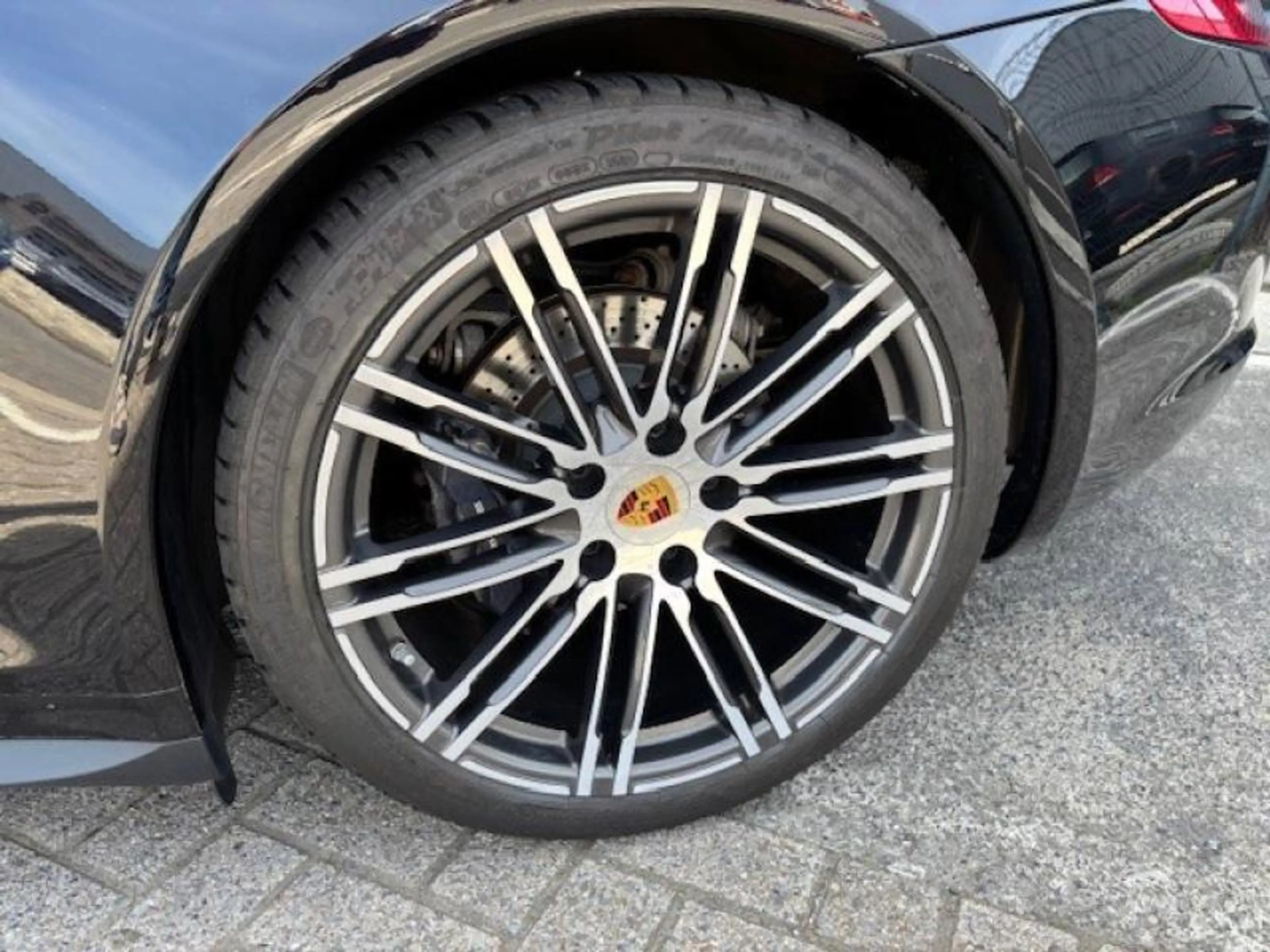 Porsche 991 911 Carrera 4 Black Edition | 3.4 349cv | toit pan — photo 13