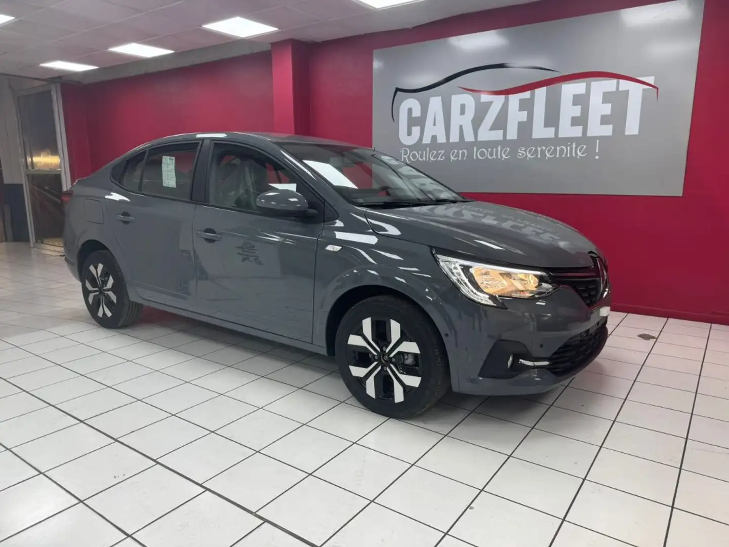 Dacia Logan RENAULT 1.0 TALIANT TCE 100cv ZEN GARANTIE 2 ANS/EXPORT ALGERIE 13390 HT Gris - 1