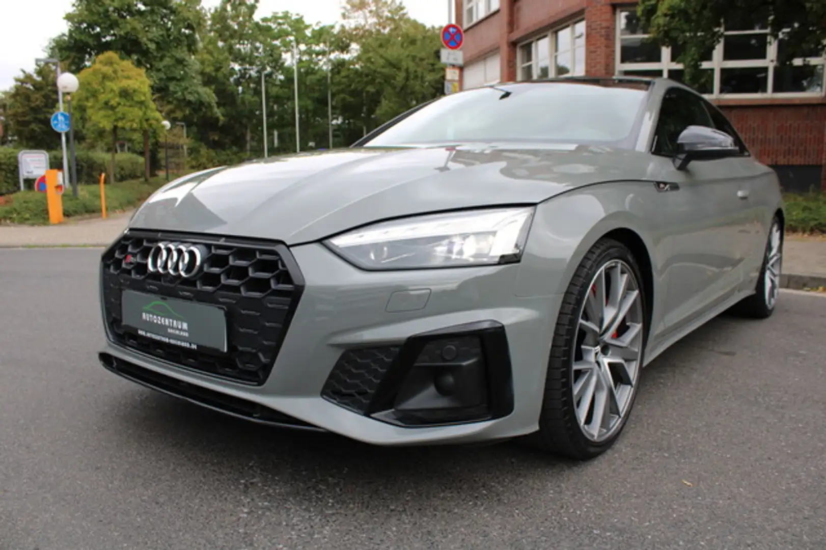 Audi S5 Coupe TDI BOSE/360°/Massage/HuD/Laser/Pano Grau - 2