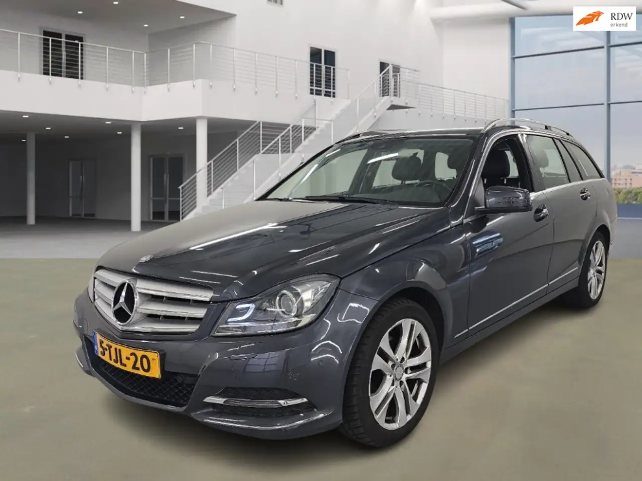 Mercedes-Benz C 180