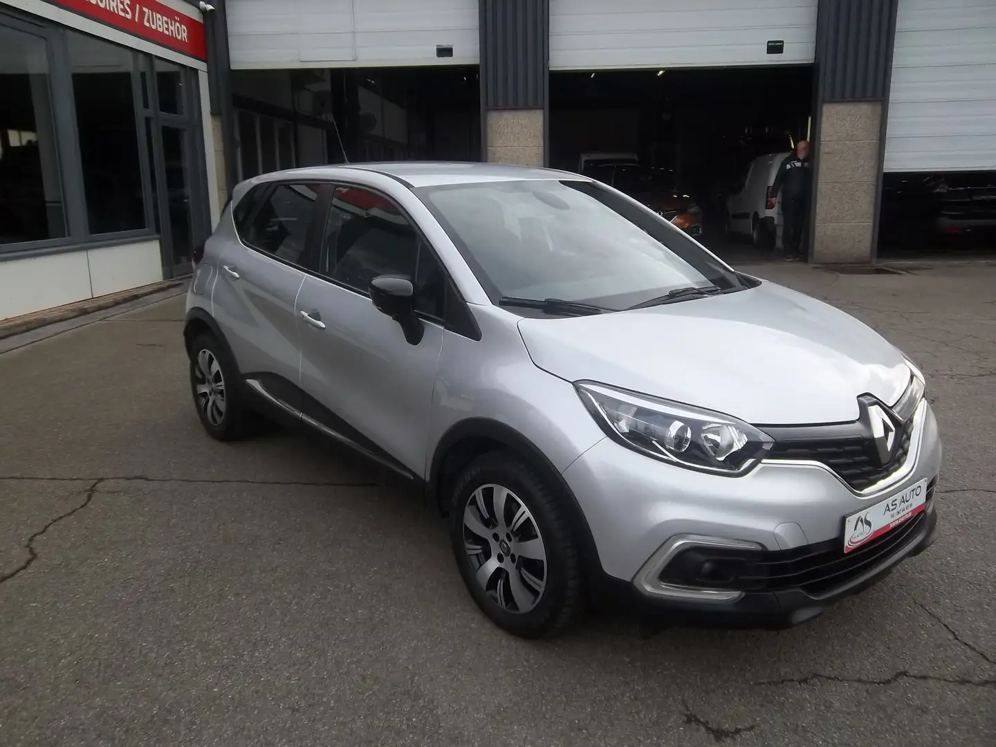 Renault Captur 1.5 dCi 90cv Intens (EU6c) 11149+TVA =13490€ Gris - 1
