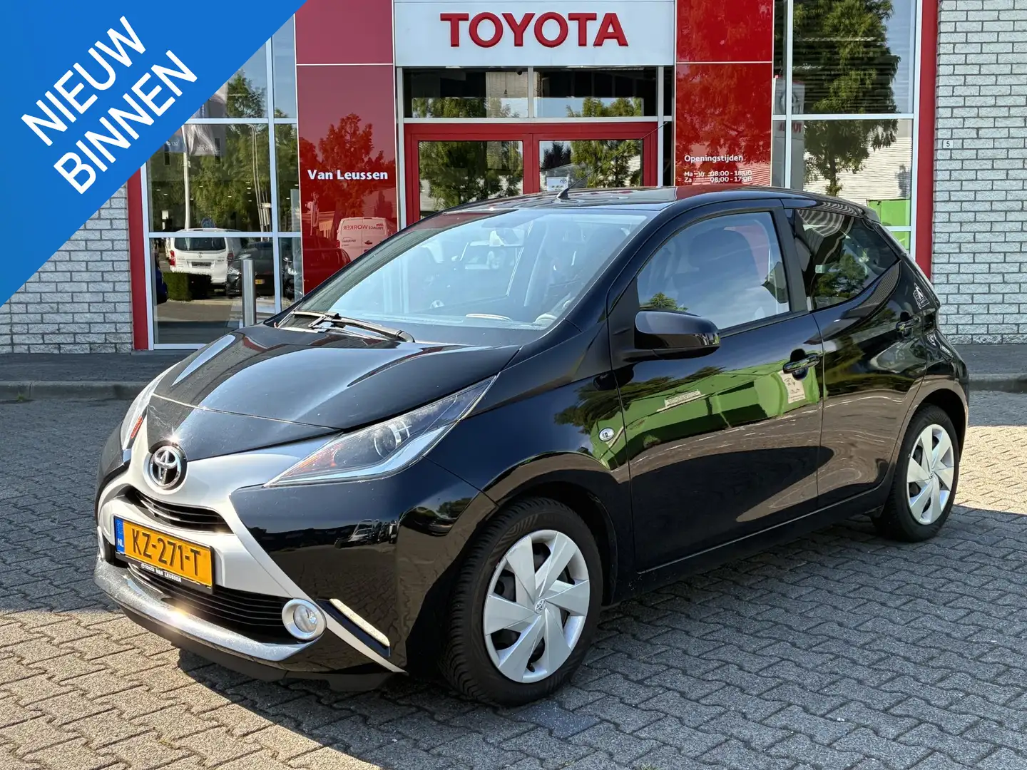 Toyota Aygo X X-PLAY AIRCO CAMERA BLUETOOTH LED-DAGRIJVERLICHTIN Zwart - 1