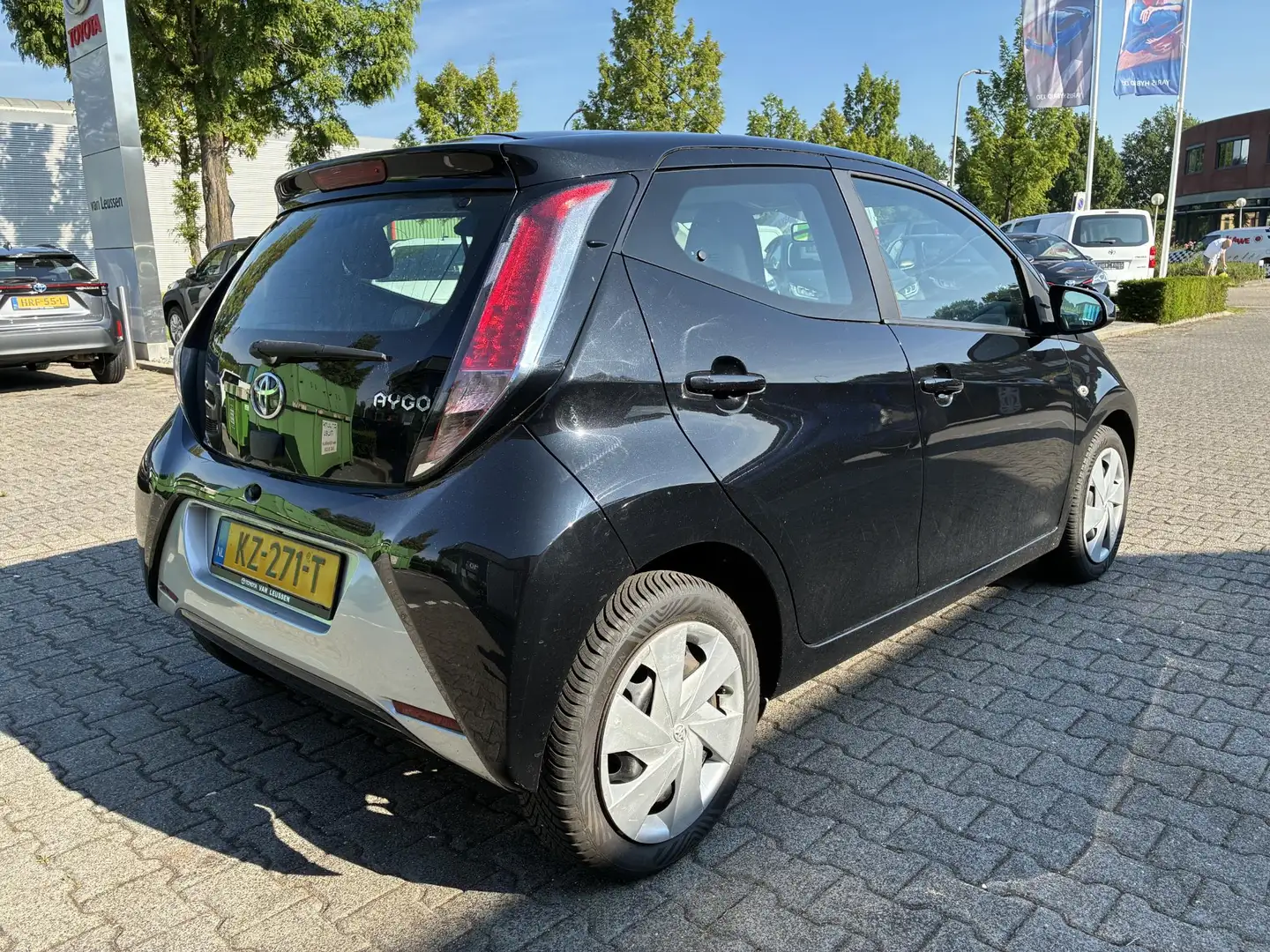 Toyota Aygo X X-PLAY AIRCO CAMERA BLUETOOTH LED-DAGRIJVERLICHTIN Zwart - 2
