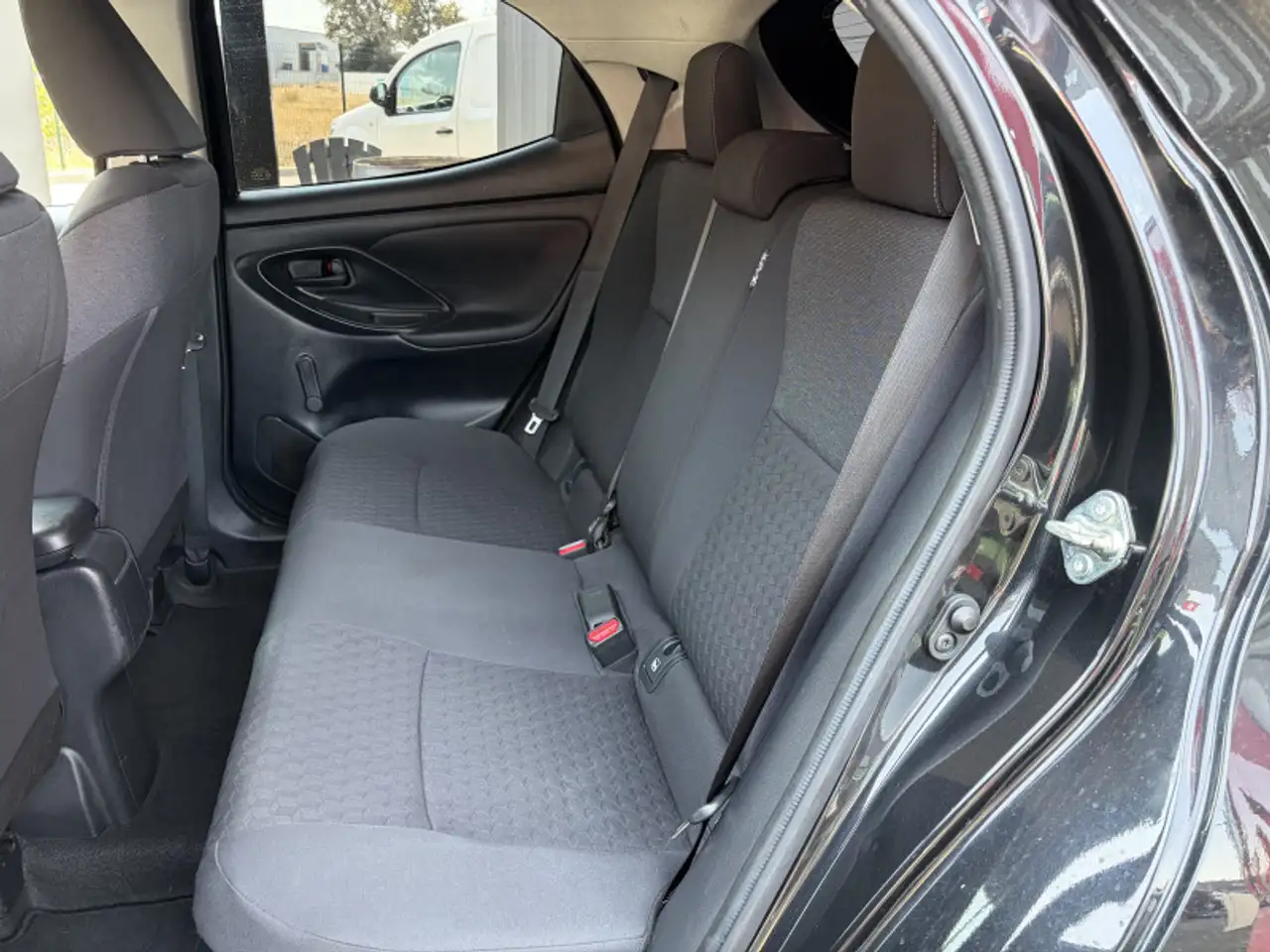 Toyota Yaris Yaris — photo 6