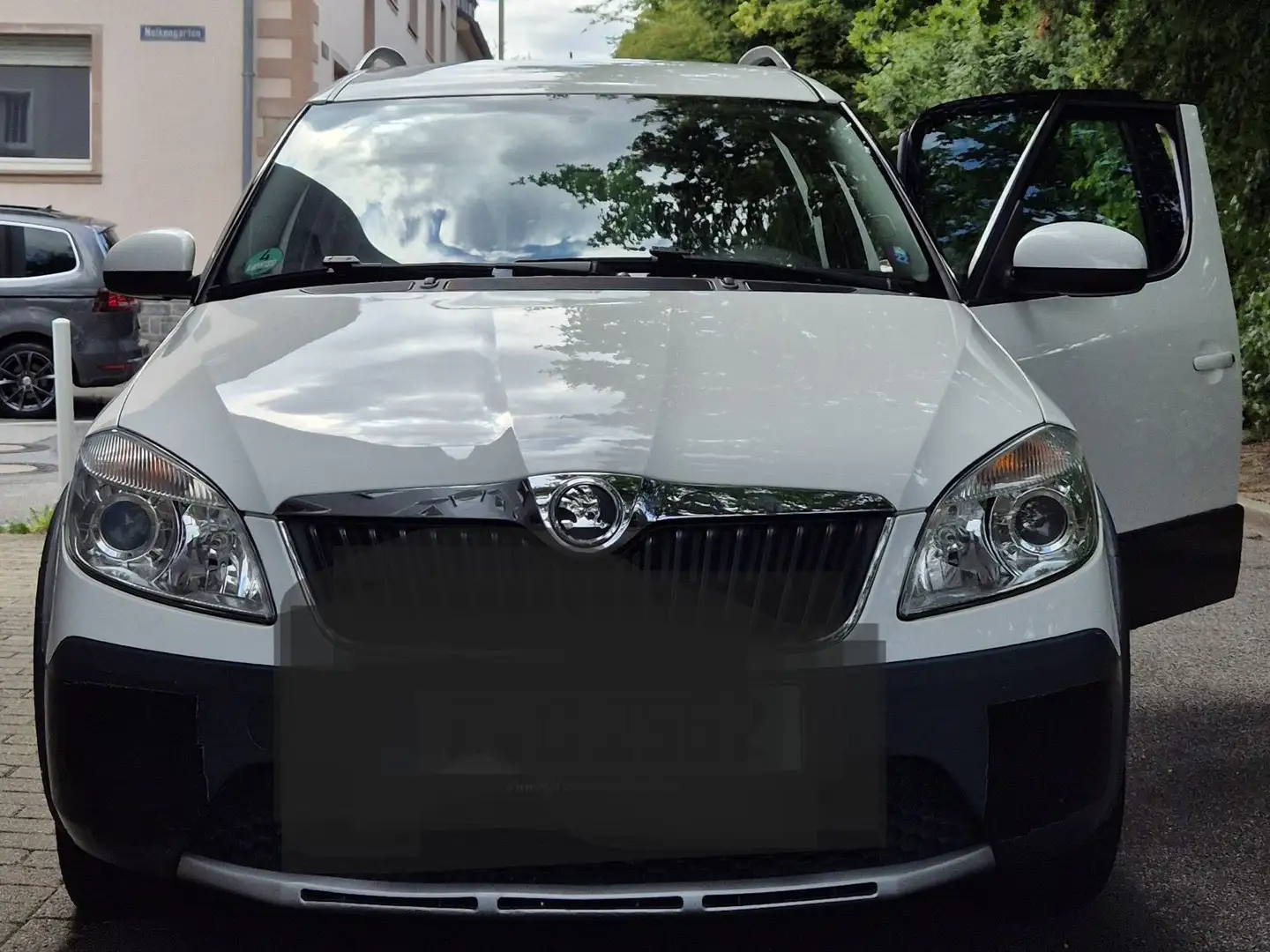 Skoda Roomster Roomster 1.2 TSI DSG Ambition PLUS EDITION Blanc - 1
