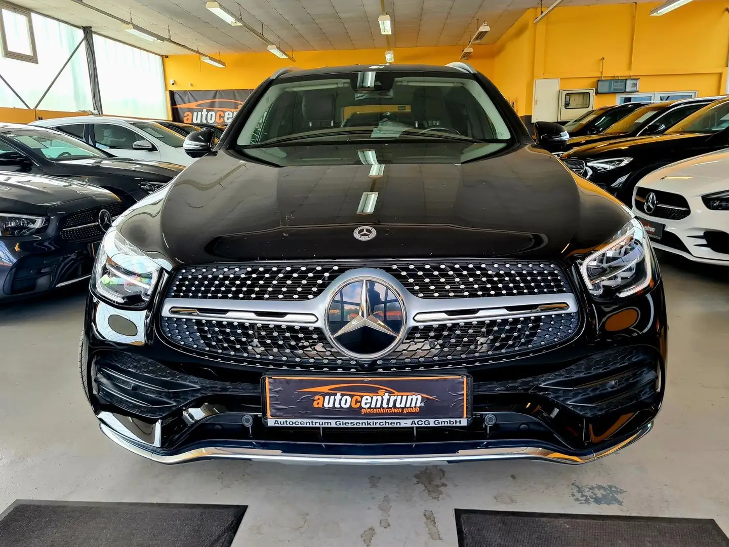 Mercedes-Benz GLC 300 de 2x AMG*Massage*Memo*LED*AHK*360°*19" Schwarz - 2