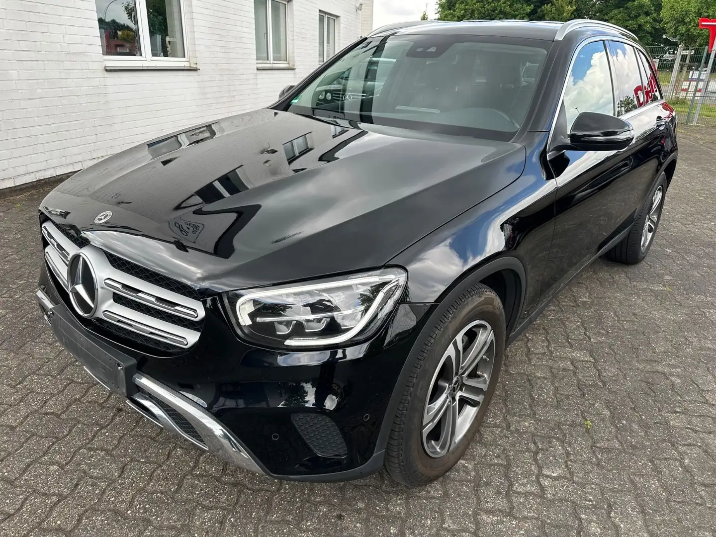 Mercedes-Benz GLC 220 d 4M 9G AMG Line Int. LED Kamera AHK Noir - 1