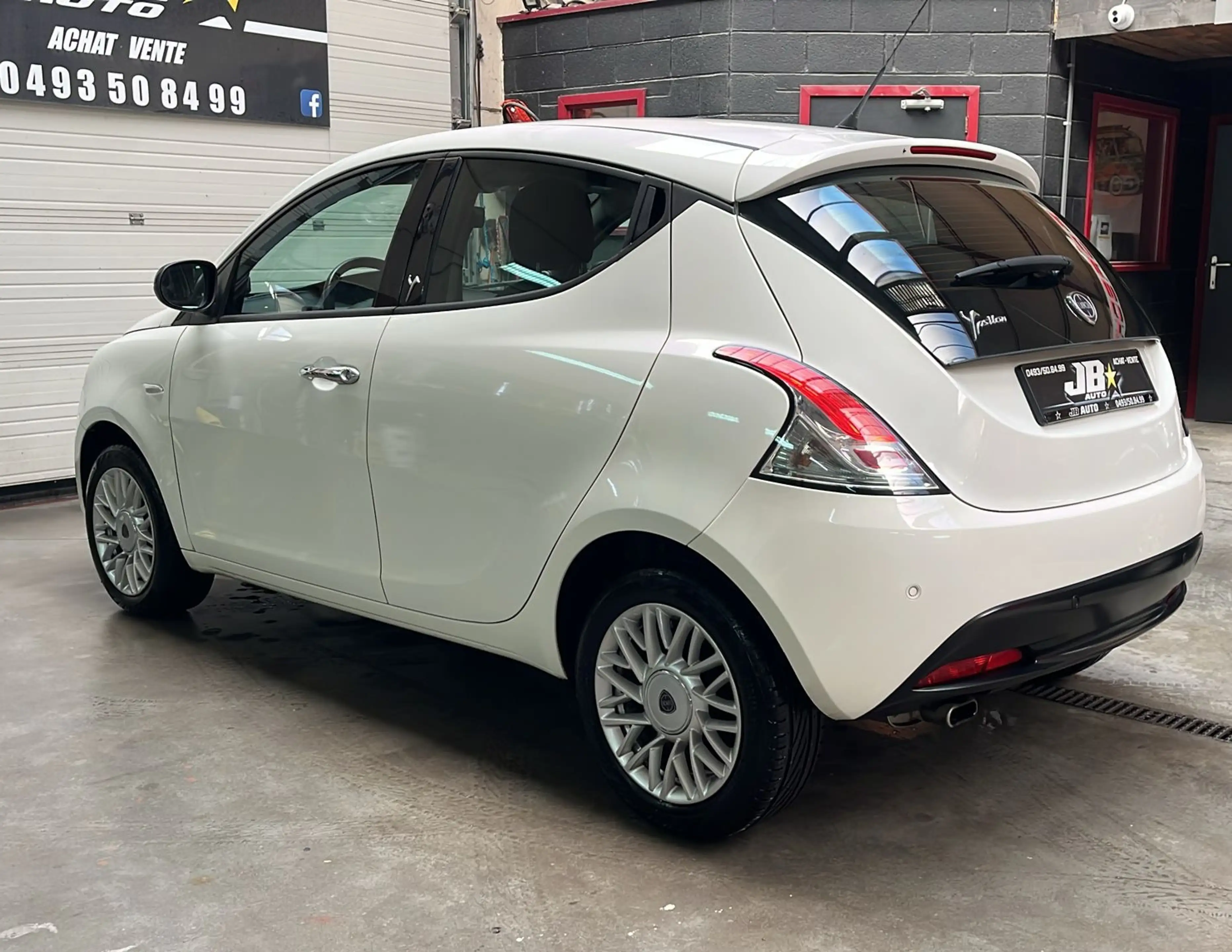 Lancia Ypsilon Ypsilon 1.2i Fire Evo II Gold — photo 6