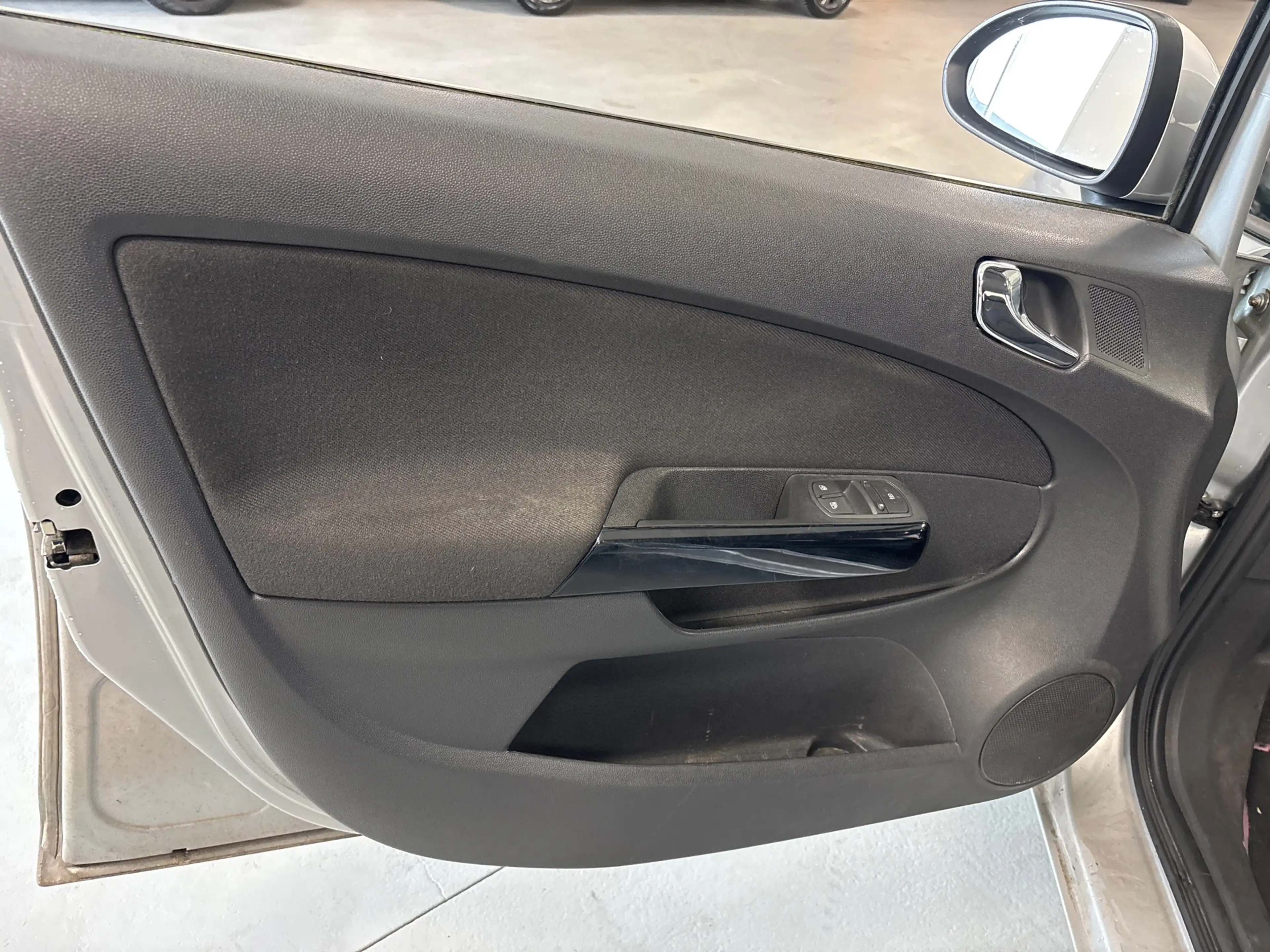 Opel Corsa 1.4-16V Berlin — photo 9