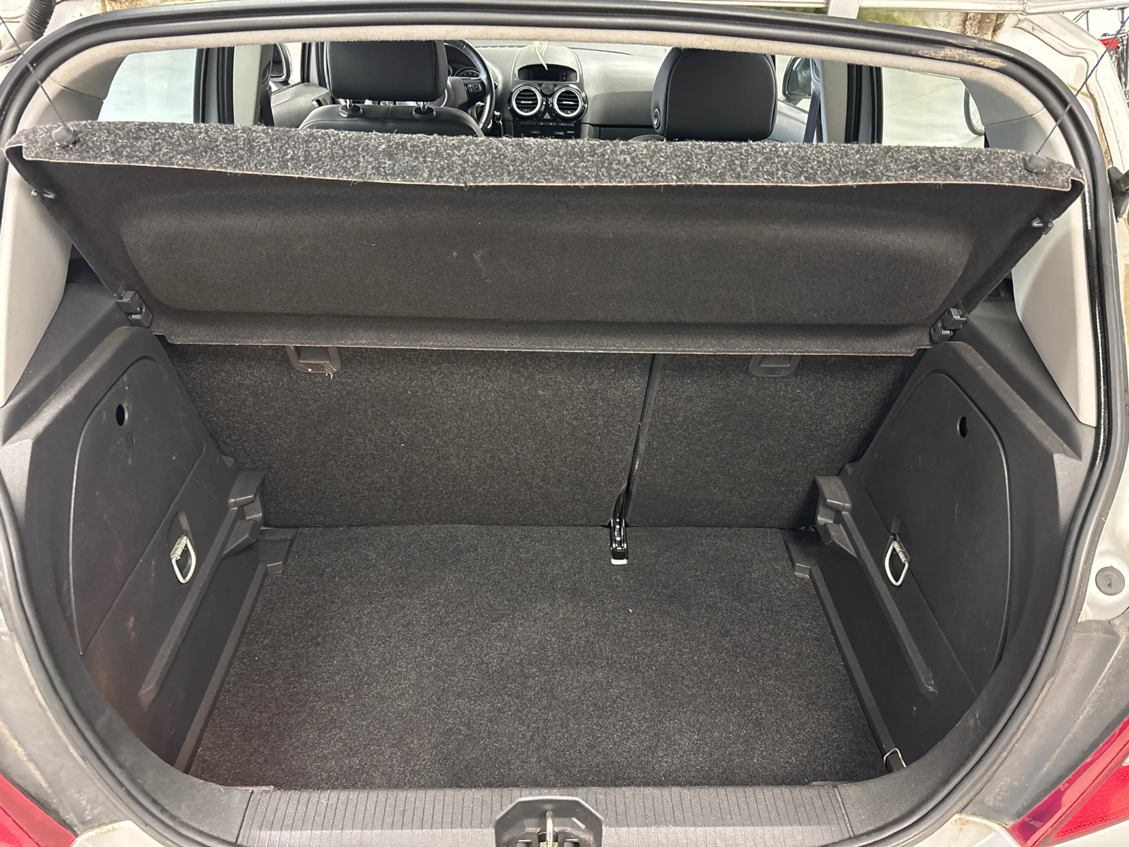 Opel Corsa 1.4-16V Berlin — photo 7