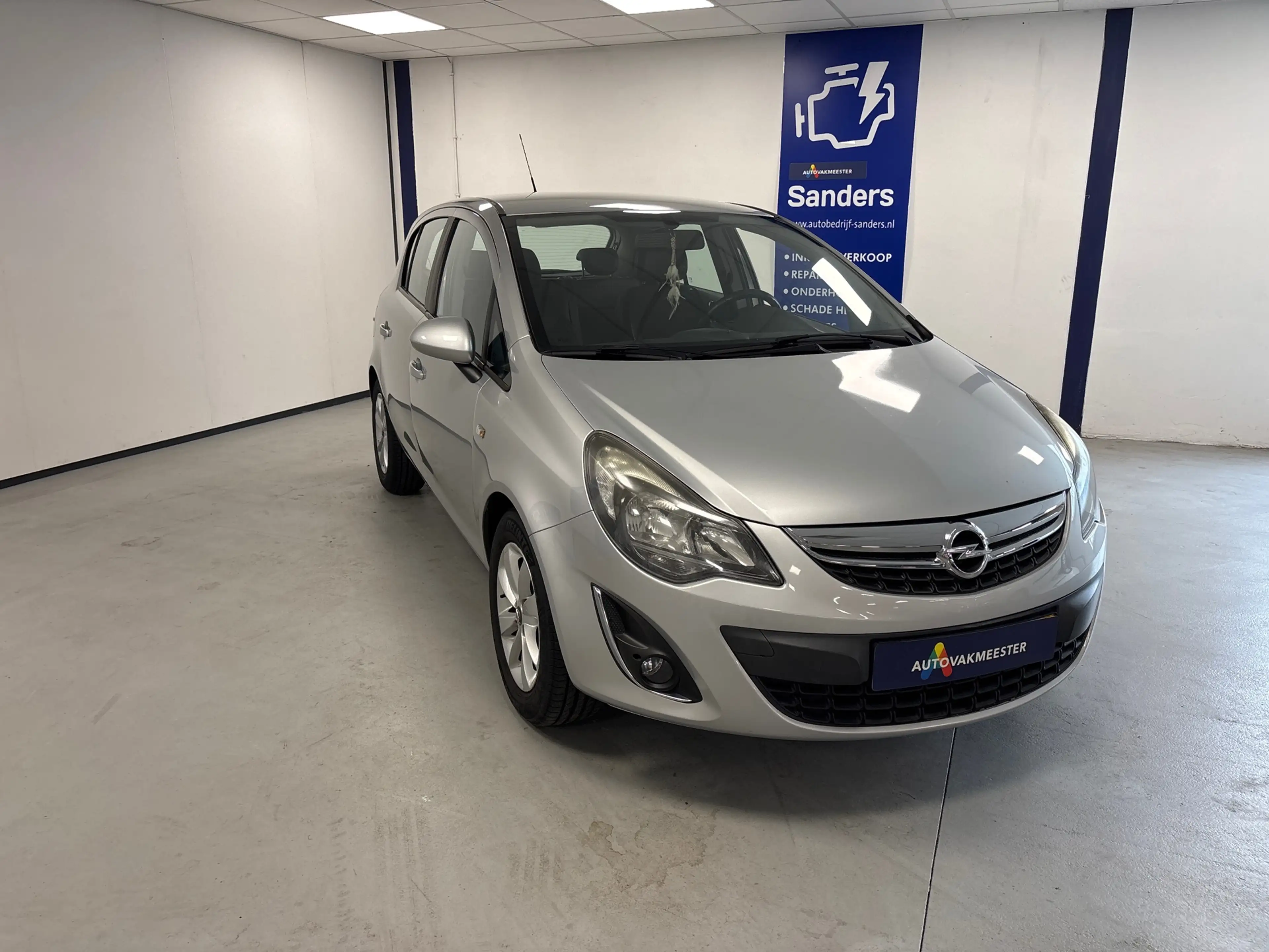 Opel Corsa 1.4-16V Berlin — photo 3