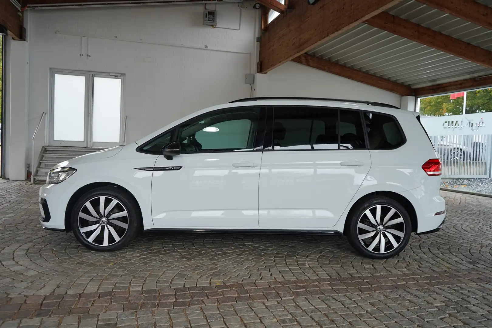 Volkswagen Touran 2.0 TDI R-Line LED Navi ACC Sitzheizung Weiß - 2