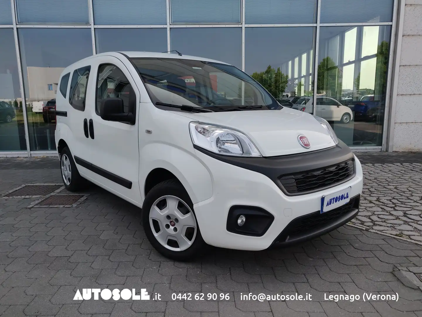 Fiat Qubo 1.4 Natural Power Easy Autovettura Bianco - 1