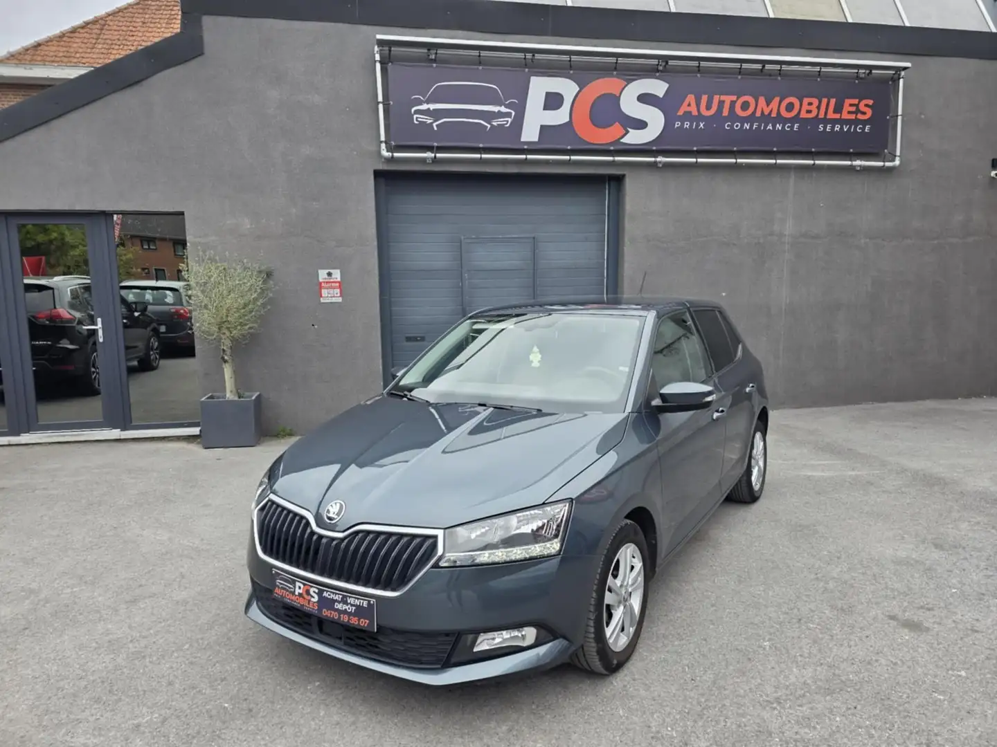Skoda Fabia 1.0i Style*GPS*PDC*BLUETOOTH*CLIM*GARANTIE Gris - 2