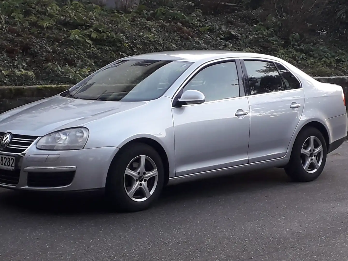 Volkswagen Jetta Jetta 1.9 TDI DPF Comfortline Gümüş rengi - 1