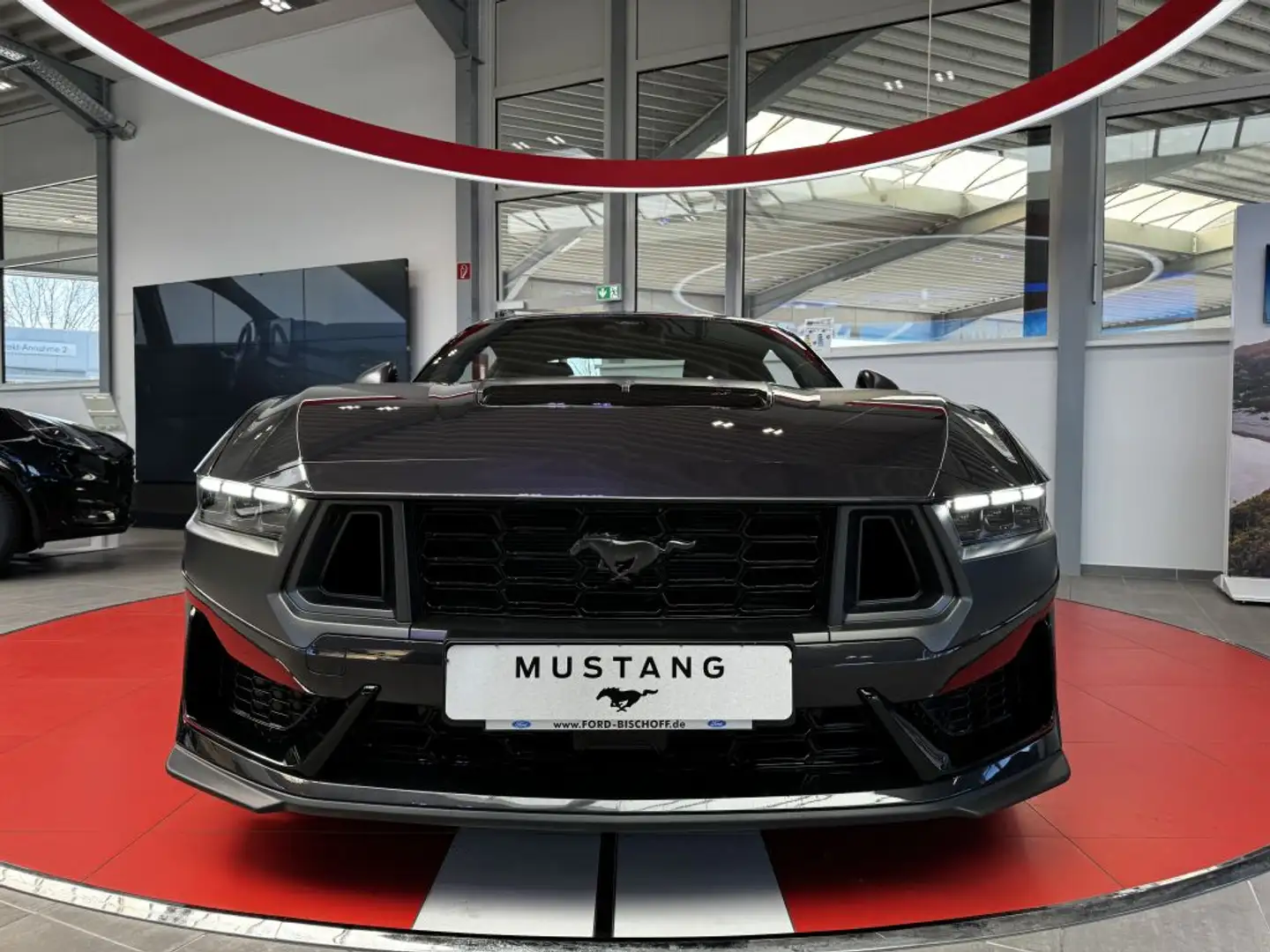 Ford Mustang Fastback 5.0 Ti-VCT V8 Aut. Dark Horse (S650) Grau - 1