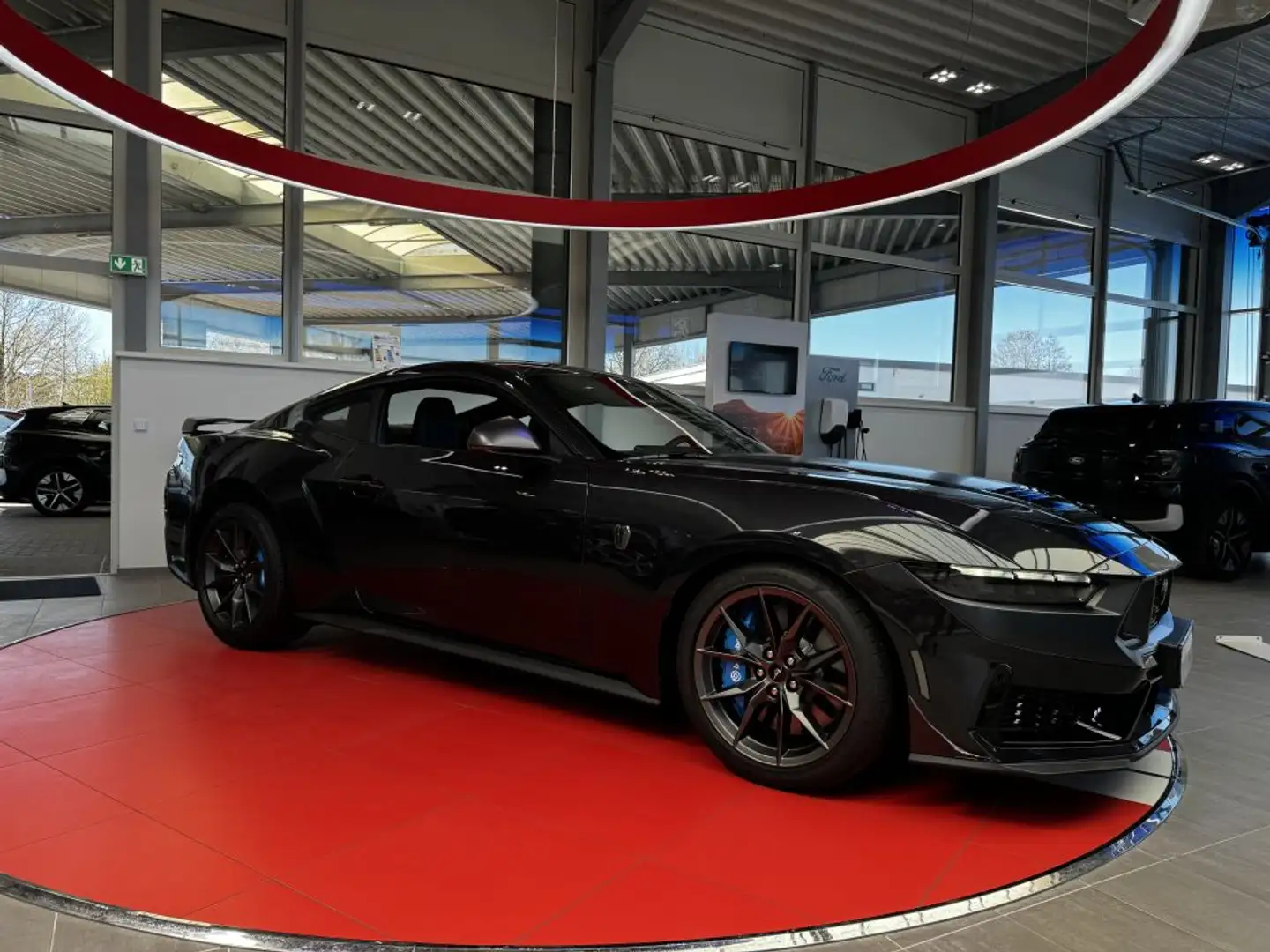 Ford Mustang Fastback 5.0 Ti-VCT V8 Aut. Dark Horse (S650) Grau - 2