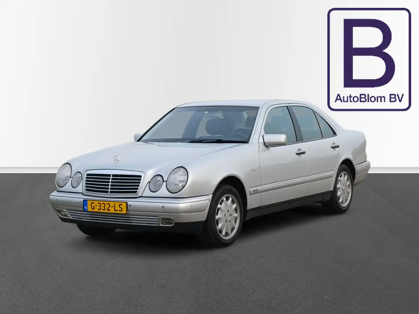 Mercedes-Benz E 280 Elegance Youngtimer in perfecte staat Gris - 1