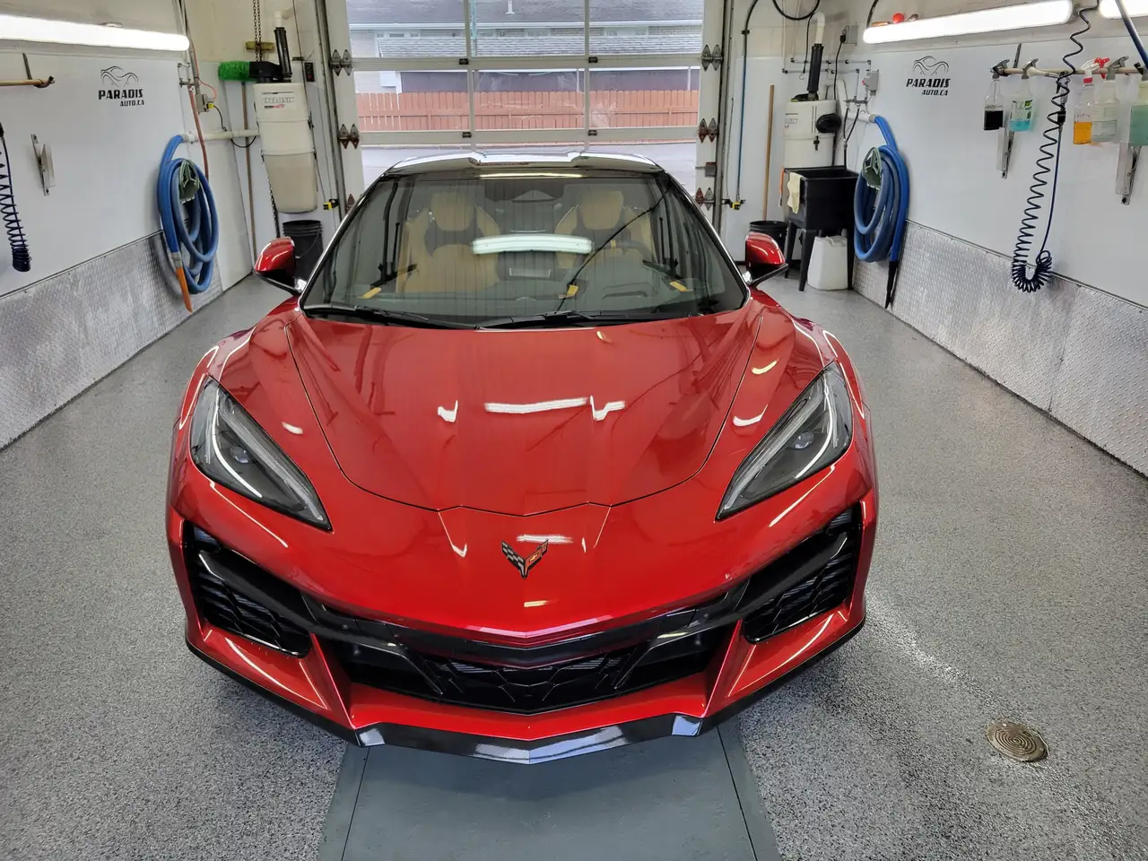 Chevrolet Corvette снимка Chevrolet Corvette