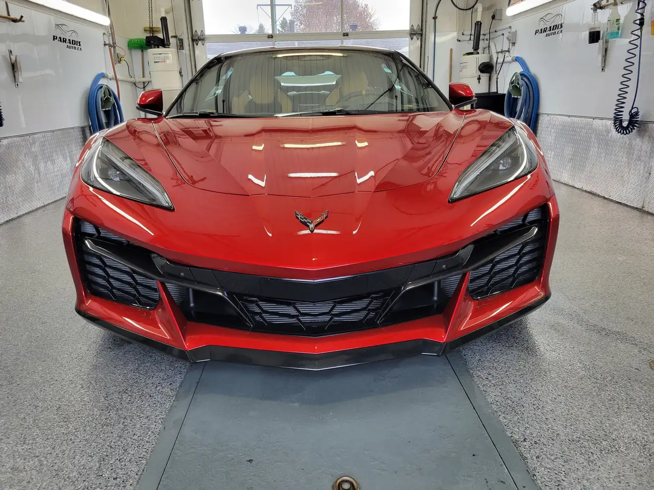 Chevrolet Corvette снимка Chevrolet Corvette