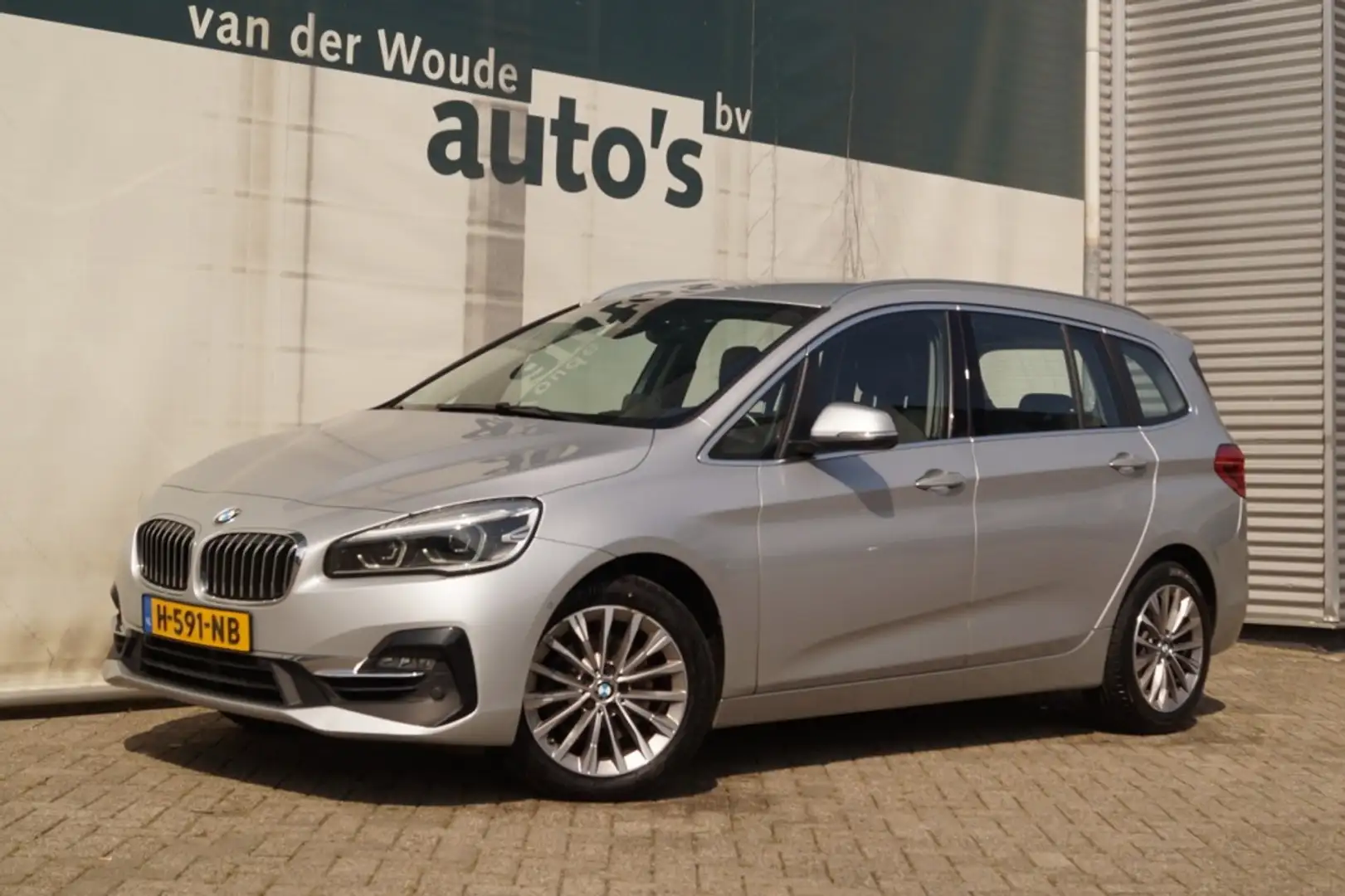 BMW 218 2-serie Gran Tourer 218i Automaat High Executive E Grau - 2