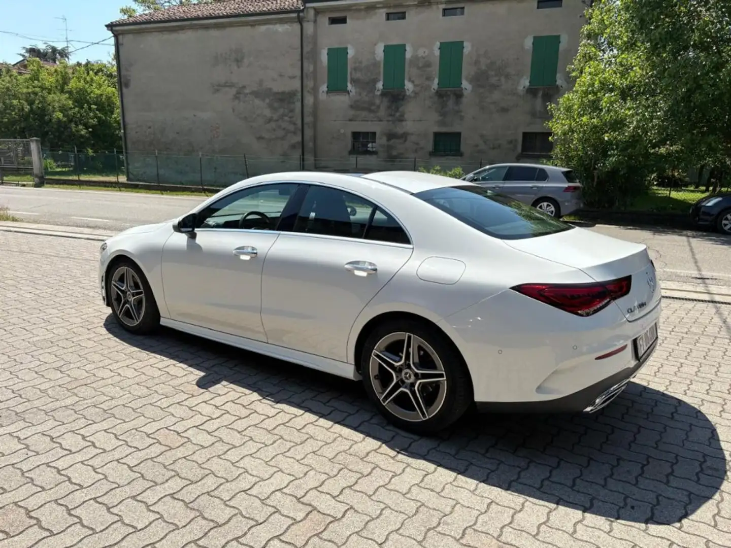 Mercedes-Benz CLA 180 d Automatic Premium AMG PANORAMA OK NEOPATENTATO Bianco - 2